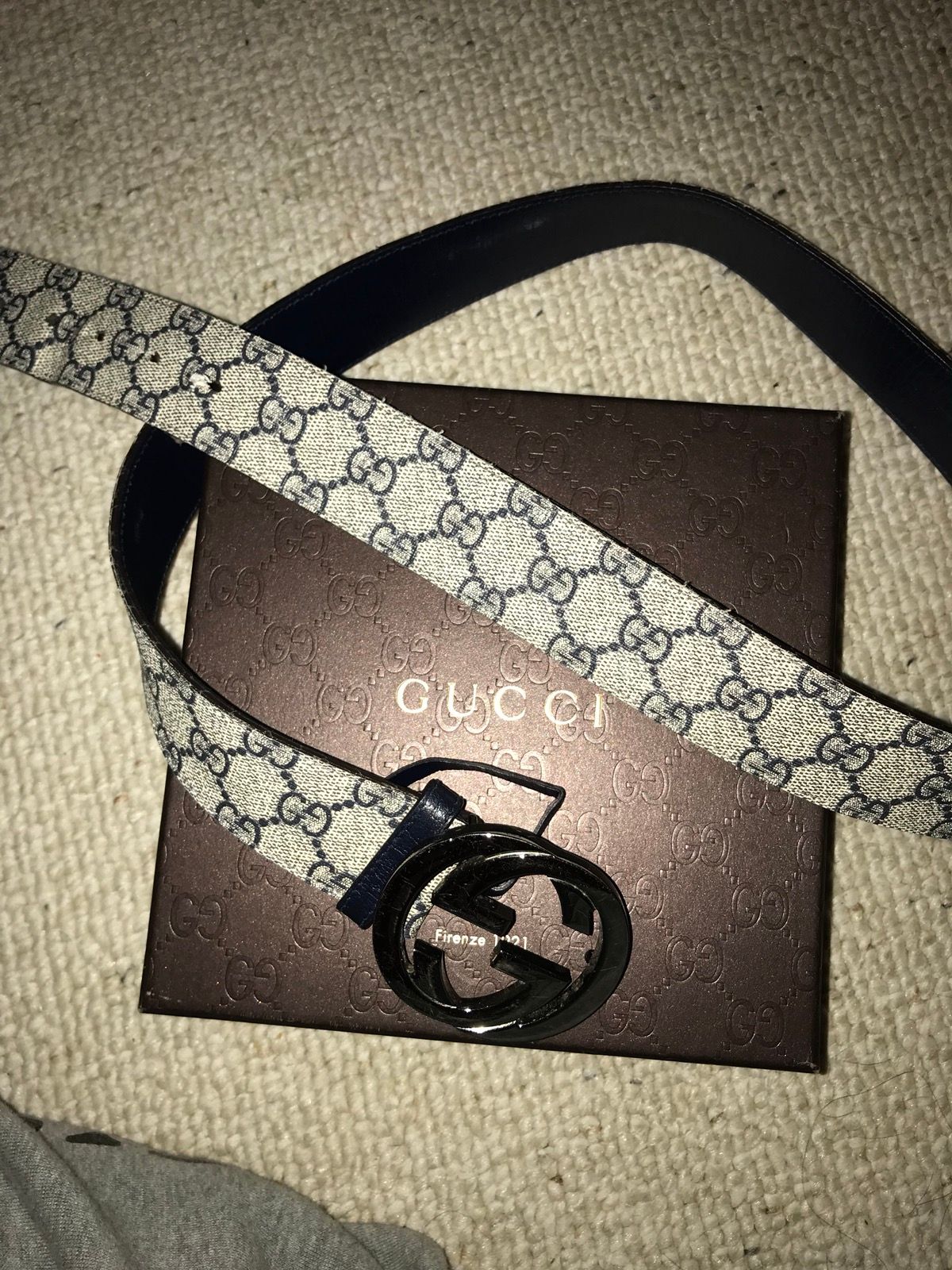 Gucci Men's Blue GG Supreme Belt With G Buckle DESCRIPTION: The belt is new  and intact. It is 3 cm wide and 95 cm long. I will send it with all the