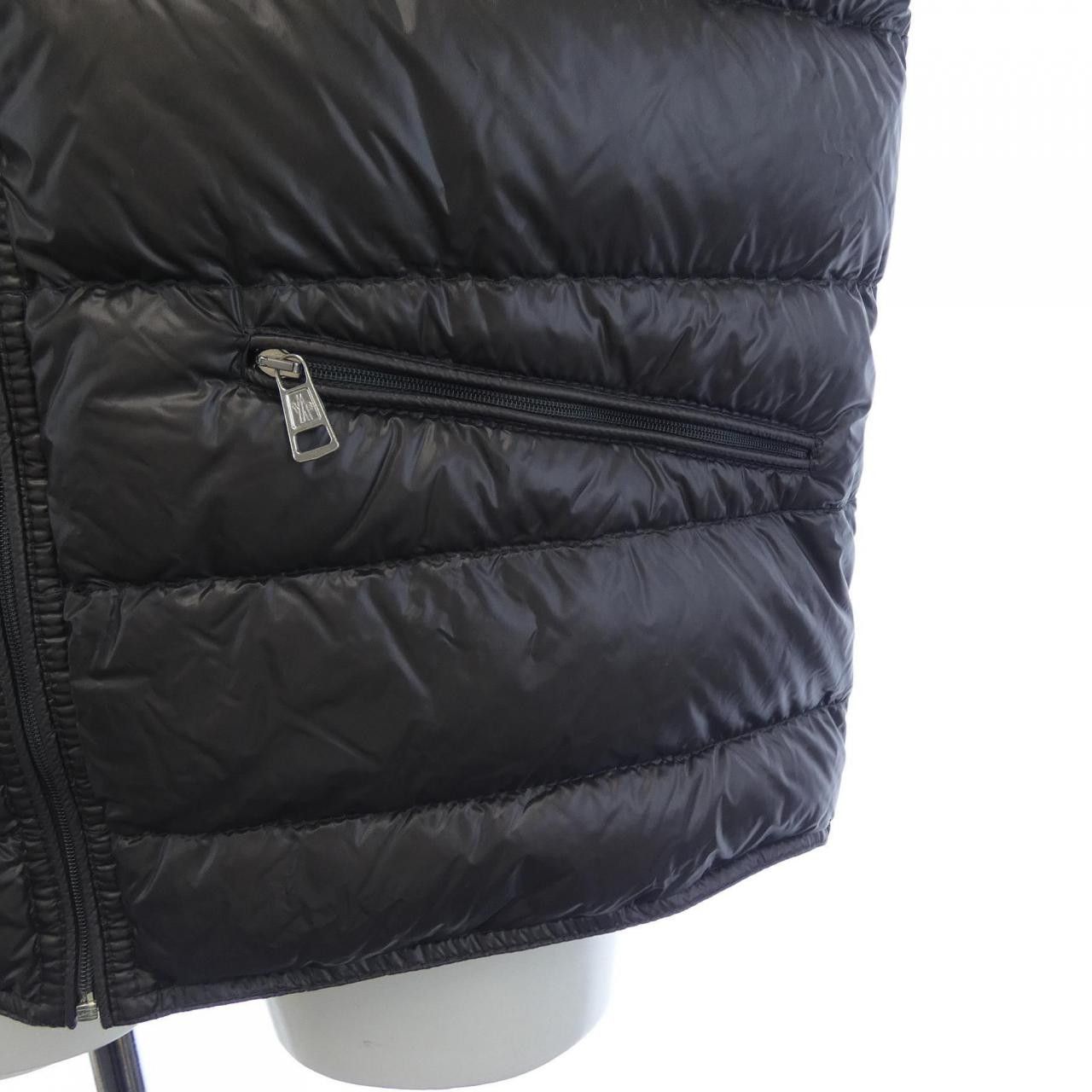 Moncler Moncler Moncler GUI Down Vest Textile Outerwear GUI DUTY FREE for USA Size ONE SIZE - 6 Thumbnail
