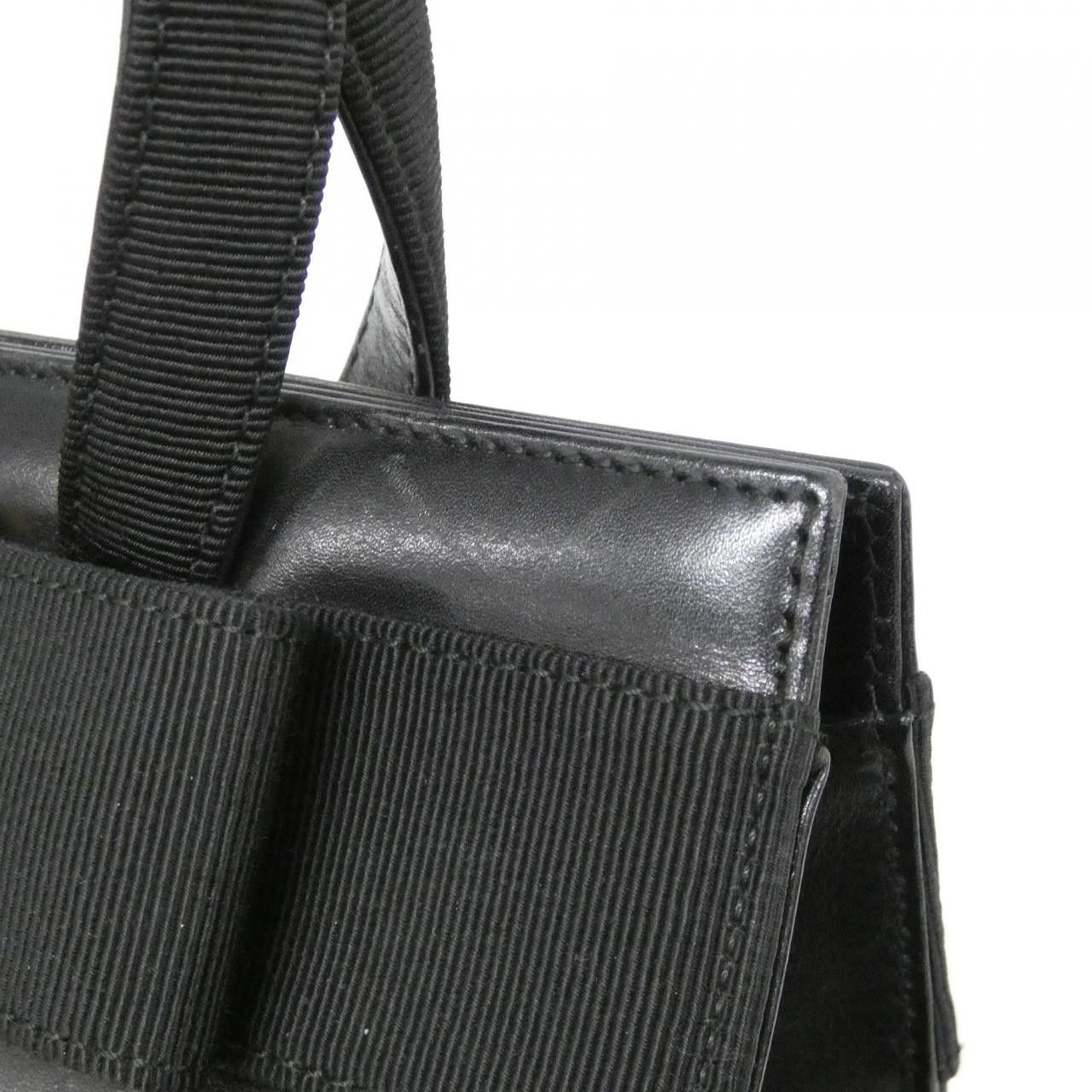 Salvatore Ferragamo Salvatore Ferragamo Salvatore Ferragamo 21 4178 Calf Shoulder Bag Leather Crossbody Bag 21 4178 DUTY FREE for USA Size ONE SIZE - 7 Thumbnail