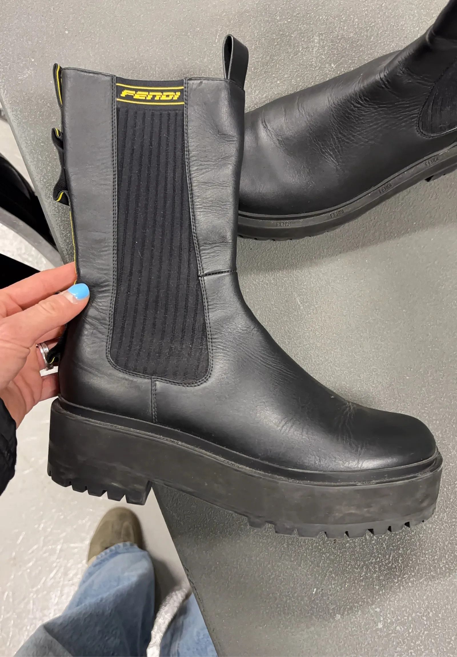 Fendi Fendi Boots Size US 7 / IT 37 - 3 Thumbnail