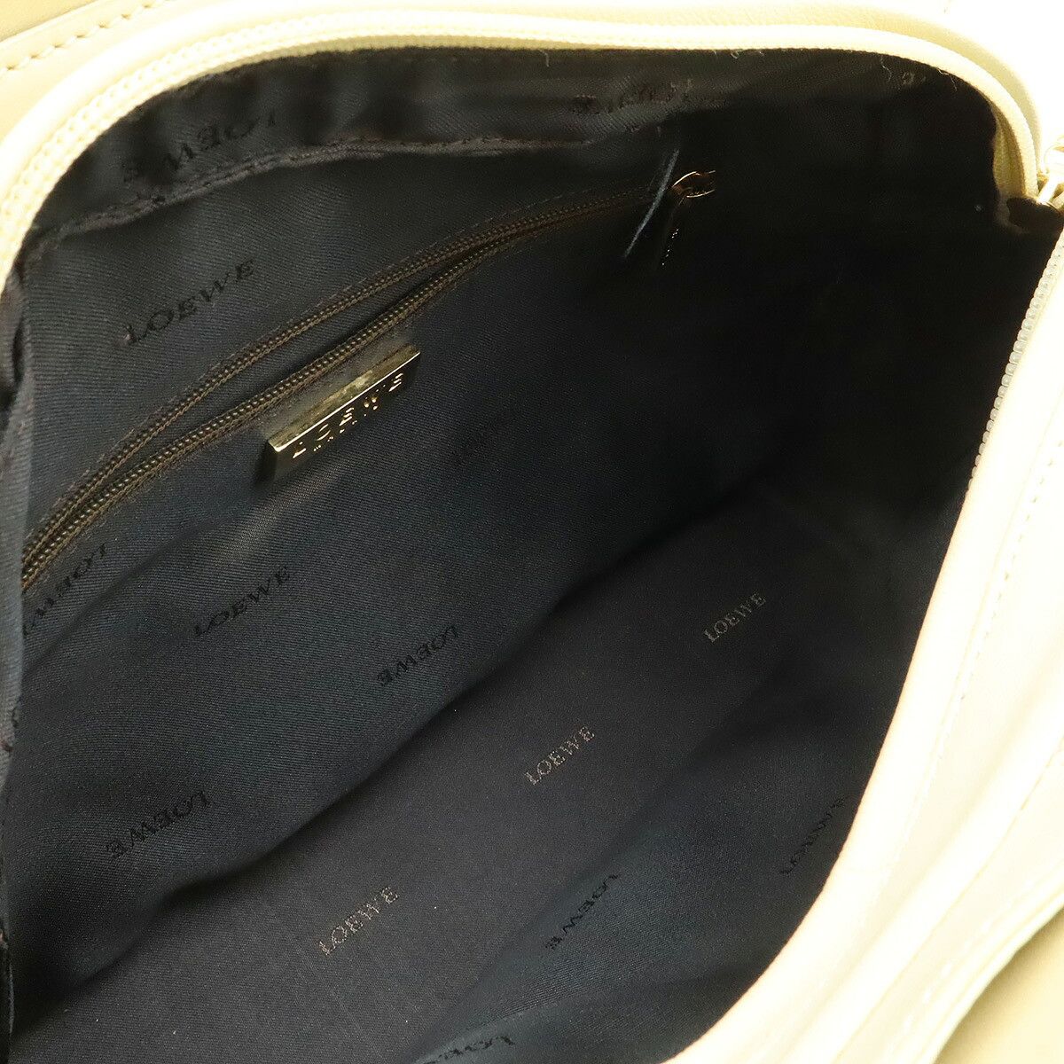 Loewe Loewe Loewe Anagram Leather 2way Bag Leather Shoulder Bag DUTY FREE for USA Size ONE SIZE - 6 Thumbnail