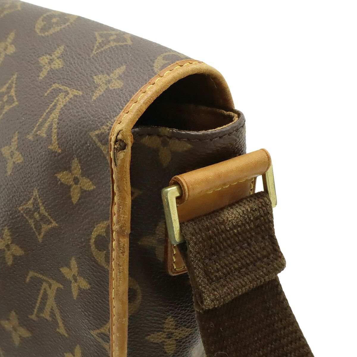 Louis Vuitton Louis Vuitton Louis Vuitton Bosphore PM Monogram Shoulder Bag Textile Crossbody Bag M40106 DUTY FREE for USA Size ONE SIZE - 8 Thumbnail