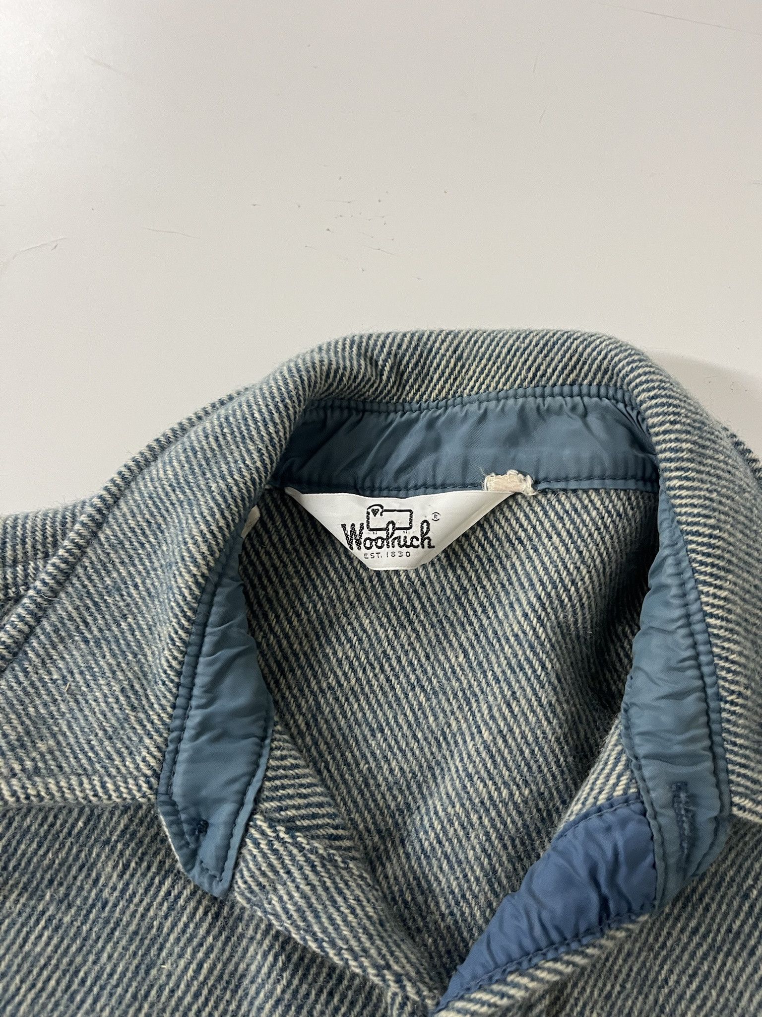 Flannel × Vintage × Woolrich Woolen Mills Vintage 1990s Woolrich Thick Wool Overshirt Flannel Size L Size US L / EU 52-54 / 3 - 2 Thumbnail