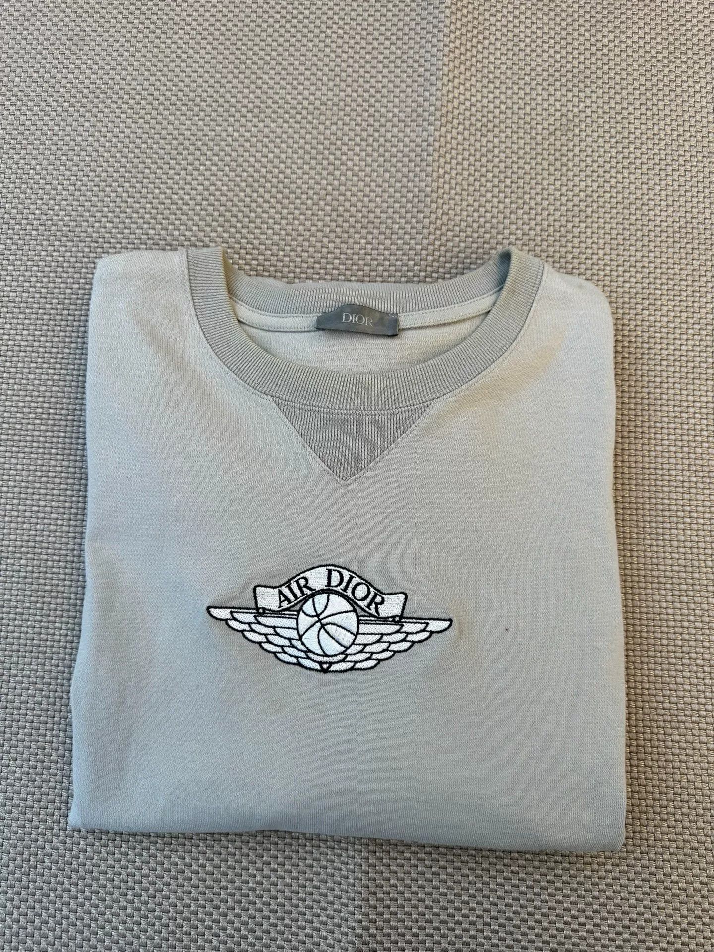 Dior Dior x AJ Embroidered Logo Gray Tee Size US XL / EU 56 / 4 - 5 Thumbnail