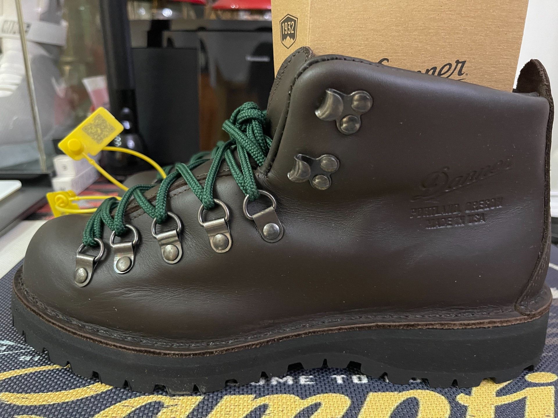 Danner Danner 30800 Mountain Light Hiking Boot Size US 8 / EU 41 - 4 Thumbnail