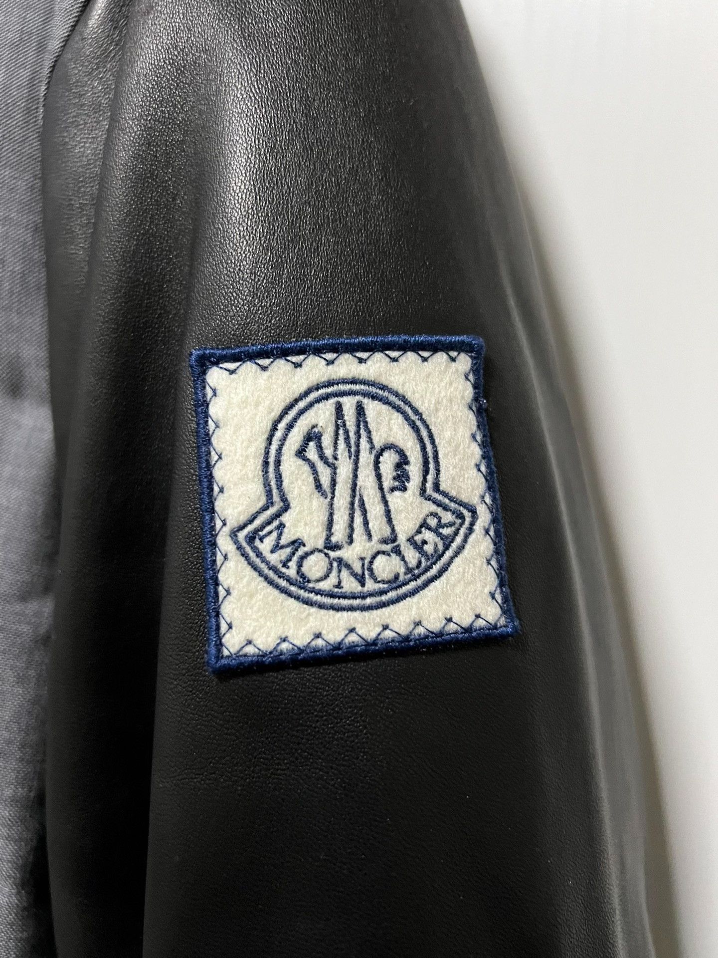 Moncler Gamme Bleu Moncler Gamme Bleu x Thom Browne Down Jacket Size US XL / EU 56 / 4 - 5 Thumbnail