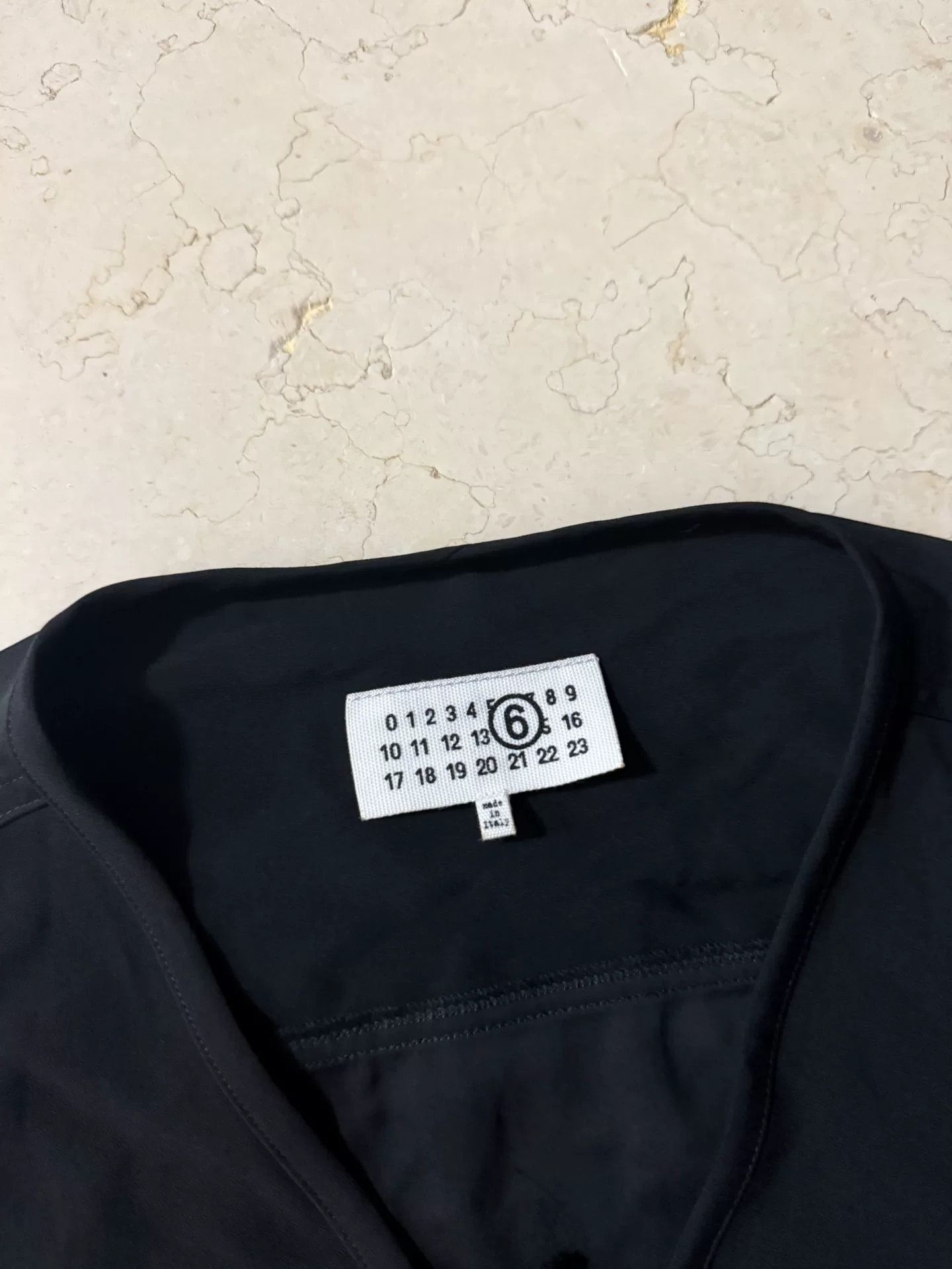 Maison Margiela Maison Margiela 24SS Solid V-Neck Zip Vest Size US S / EU 44-46 / 1 - 7 Thumbnail