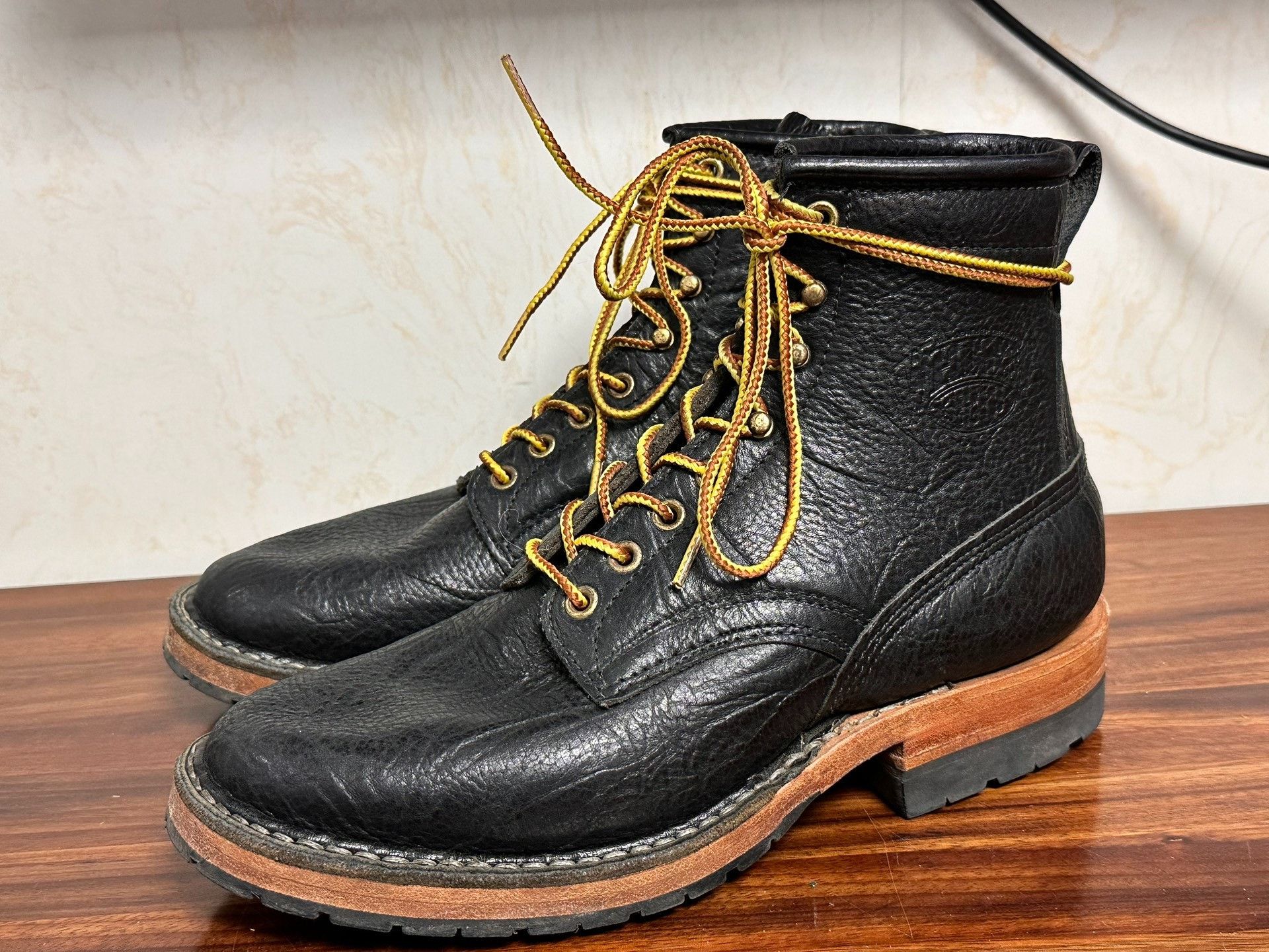 White's Boots White's Boot Black Cowhide Size US 8 / EU 41 - 2 Thumbnail
