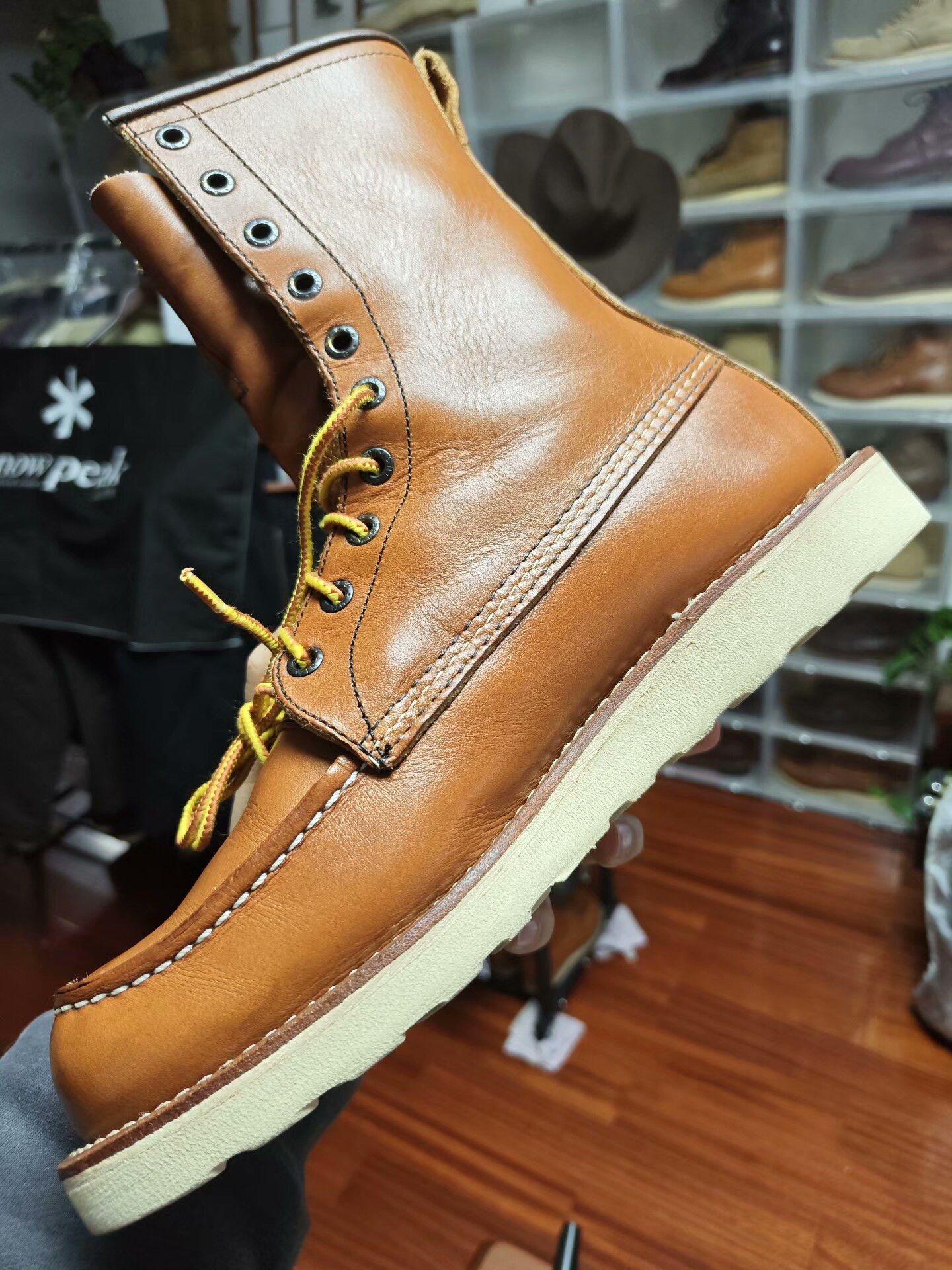 Red Wing Red Wing 10877 High-Top Work Boots Size US 8.5 / EU 41-42 - 6 Thumbnail