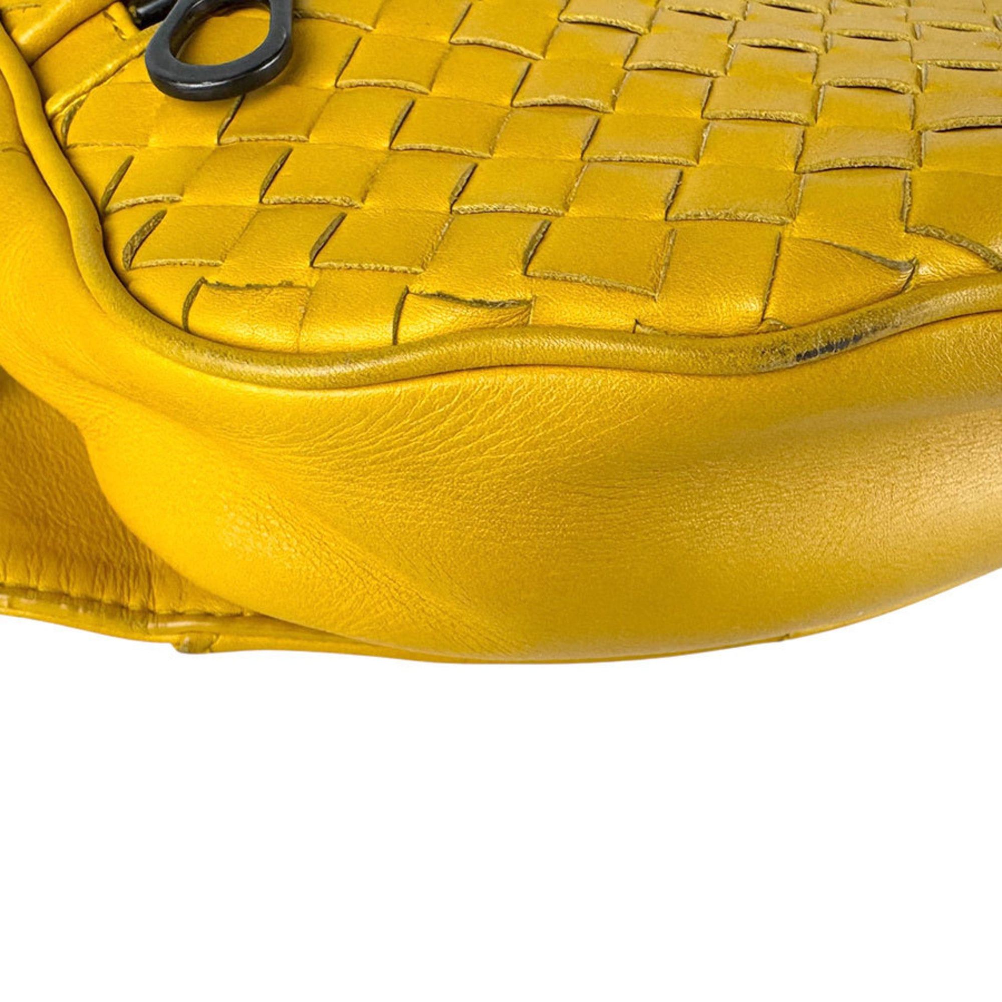 Bottega Veneta Bottega Veneta waist bag in yellow intrecciato leather for men and women. Free shipping. Z8842 Size ONE SIZE - 8 Thumbnail