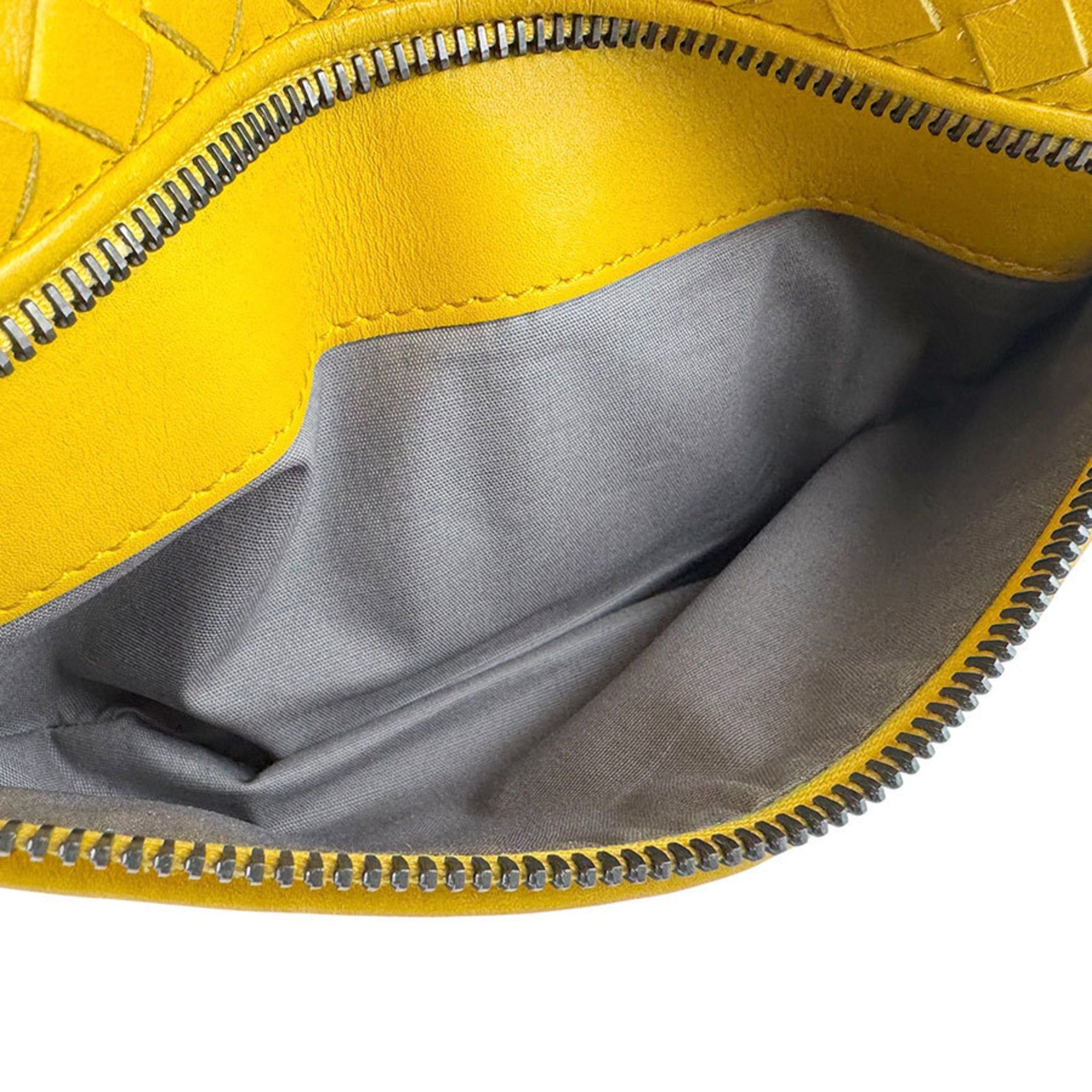 Bottega Veneta Bottega Veneta waist bag in yellow intrecciato leather for men and women. Free shipping. Z8842 Size ONE SIZE - 11 Thumbnail