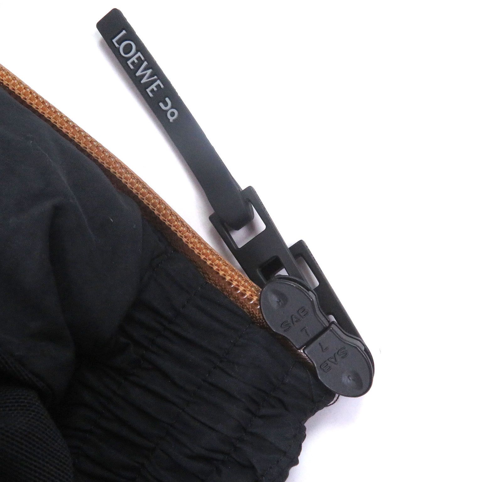 Loewe Loewe Loewe On Nylon Puffer Jacket Textile Outerwear DUTY FREE for USA Size ONE SIZE - 5 Thumbnail