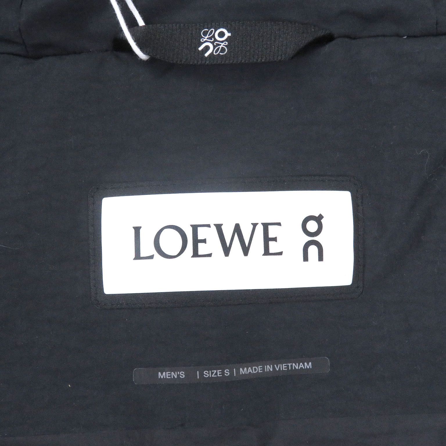 Loewe Loewe Loewe On Nylon Puffer Jacket Textile Outerwear DUTY FREE for USA Size ONE SIZE - 7 Thumbnail