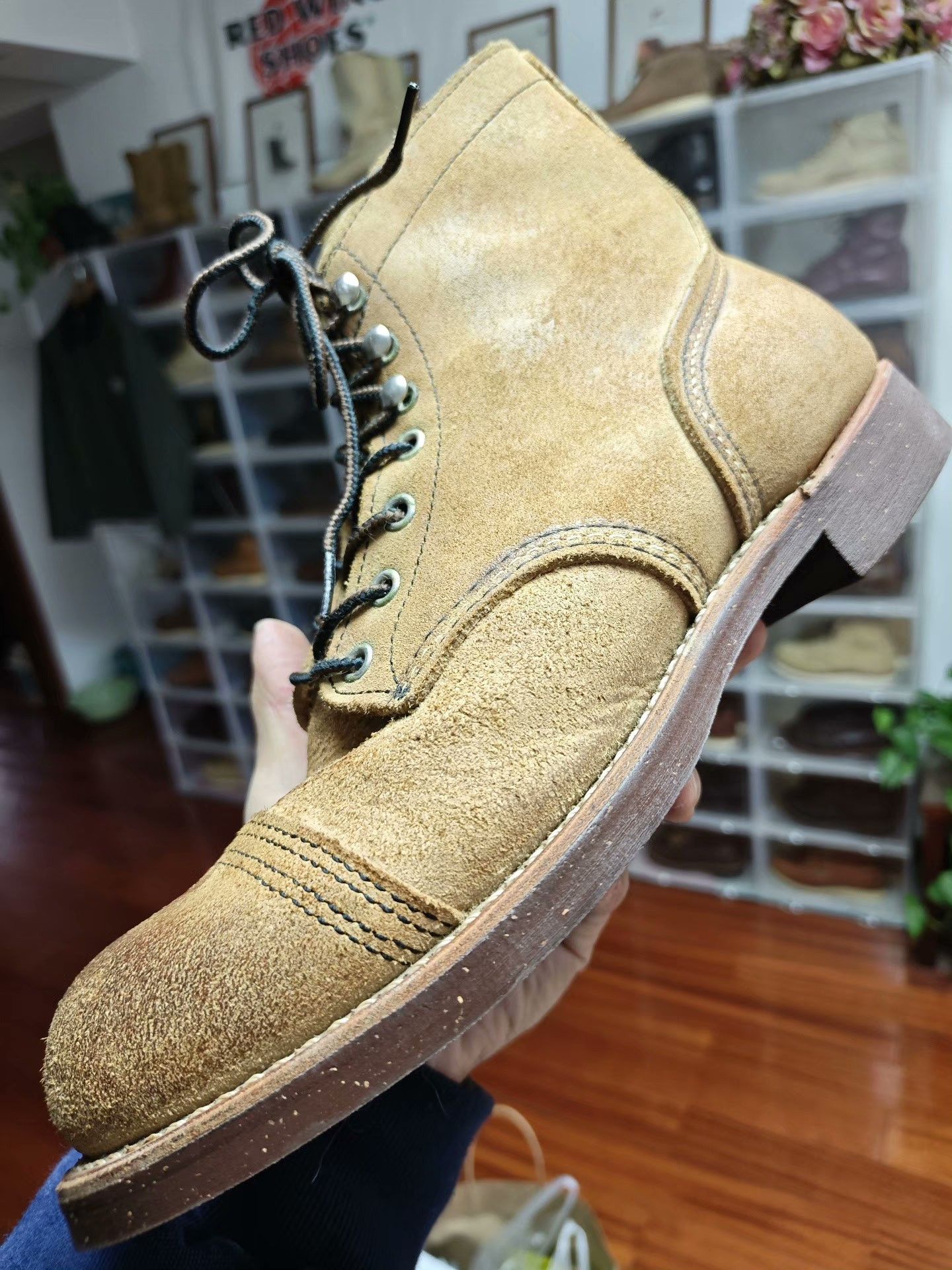 Red Wing Red Wing 8113 Caramel Suede Boot Size US 8.5 / EU 41-42 - 3 Thumbnail