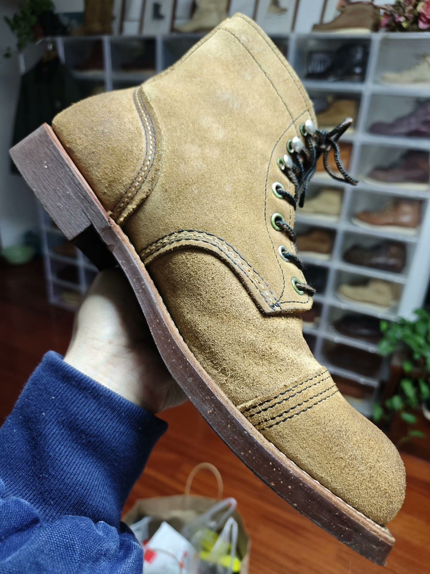 Red Wing Red Wing 8113 Caramel Suede Boot Size US 8.5 / EU 41-42 - 4 Thumbnail