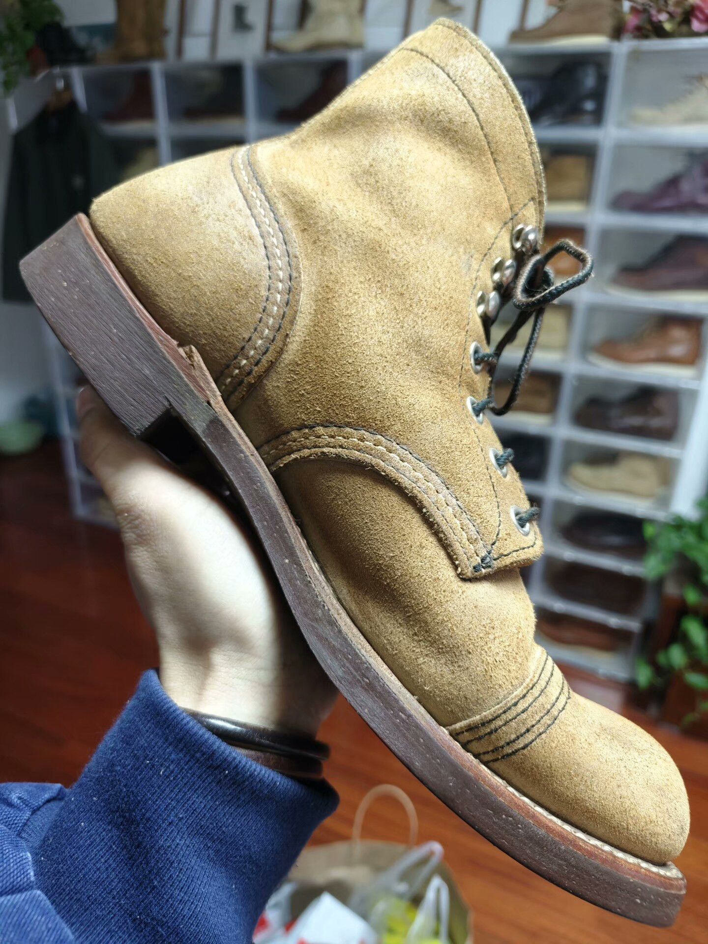 Red Wing Red Wing 8113 Suede Work Boots Size US 8 / EU 41 - 4 Thumbnail