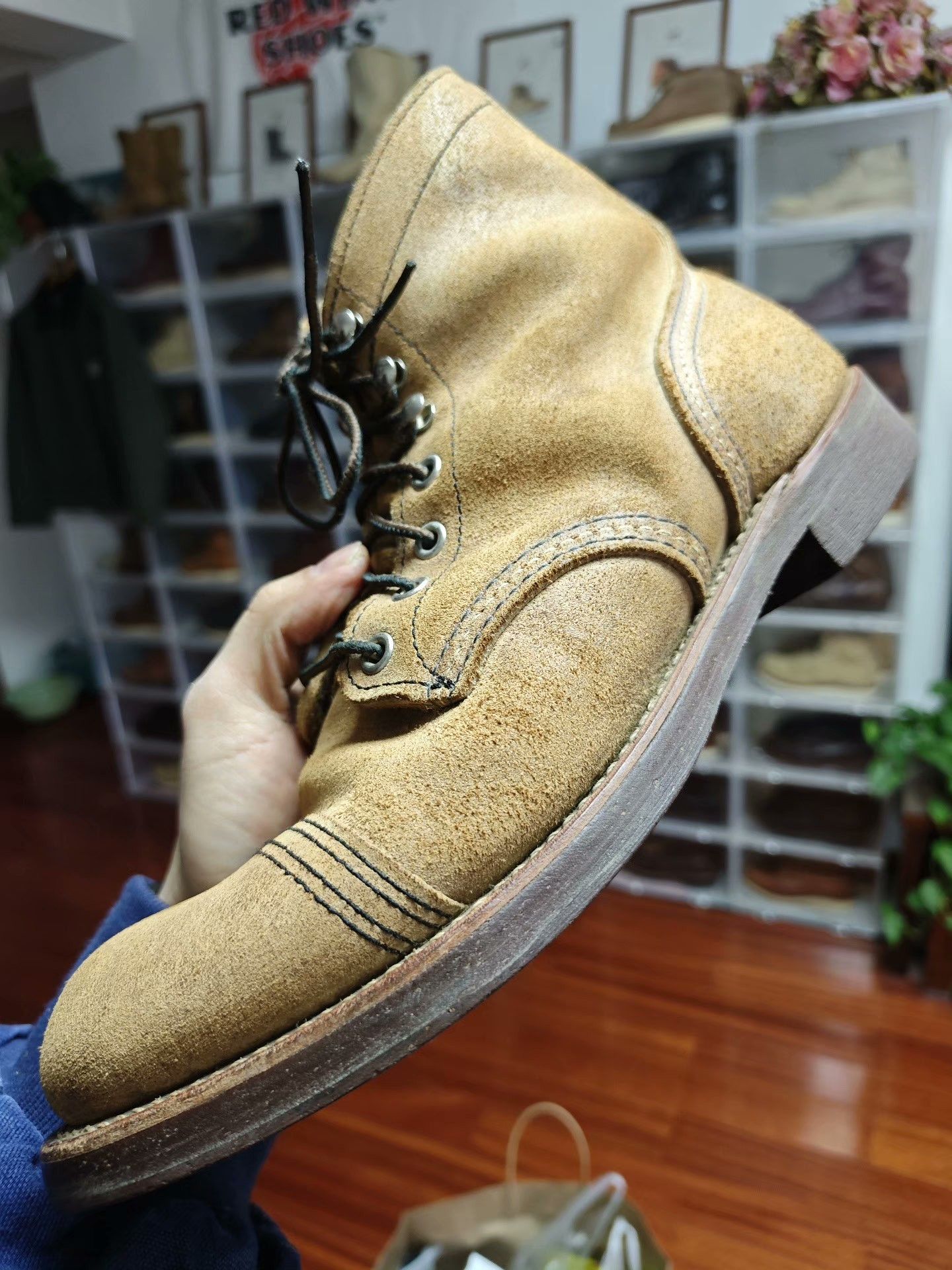 Red Wing Red Wing 8113 Suede Work Boots Size US 8 / EU 41 - 3 Thumbnail