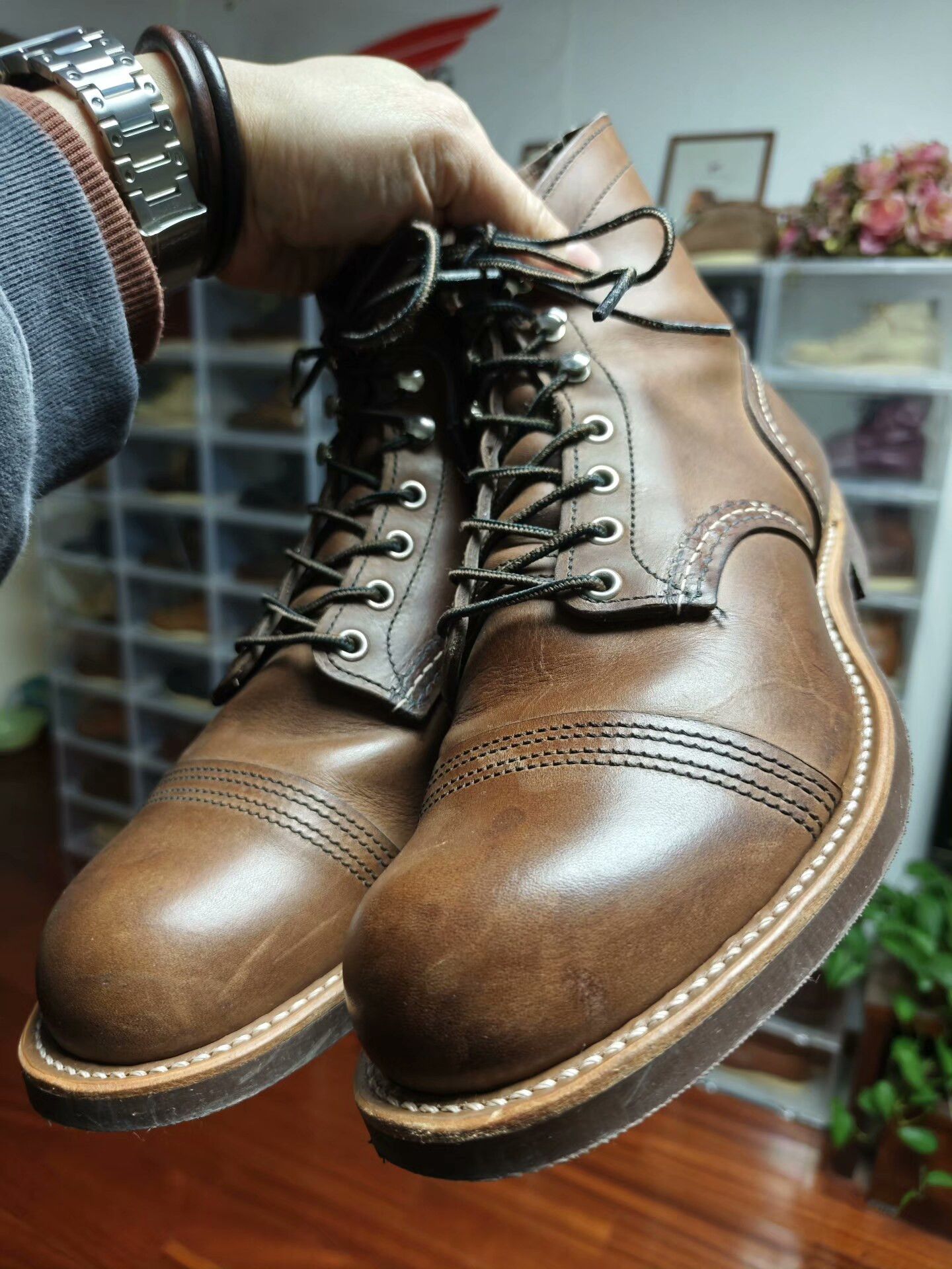 Red Wing Red Wing 8111 Brown Work Boot Size US 7.5 / EU 40-41 - 2 Thumbnail