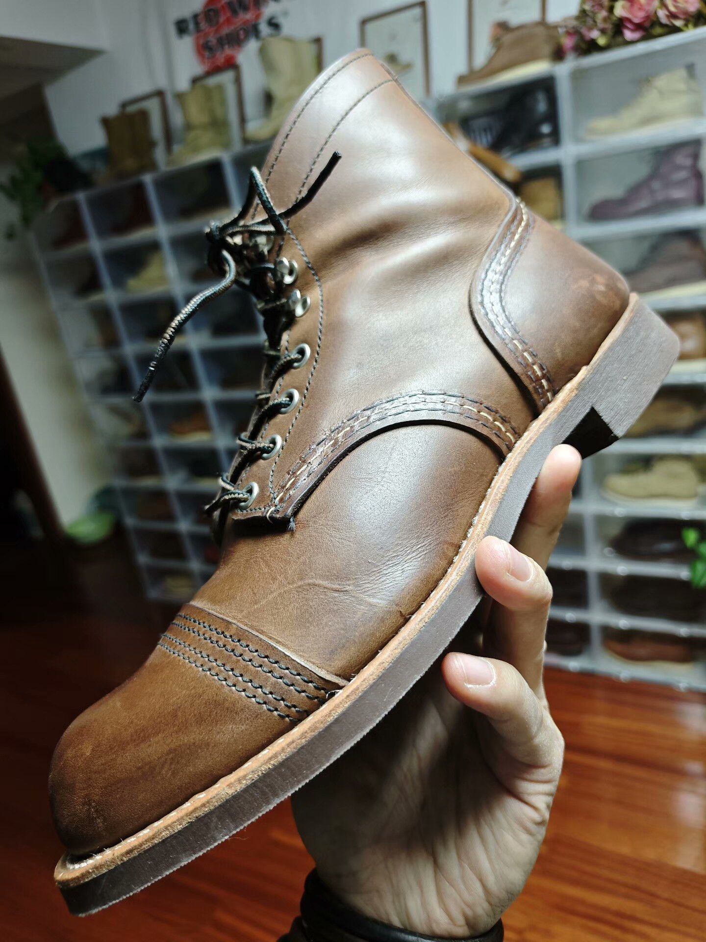 Red Wing Red Wing 8111 Brown Work Boot Size US 7.5 / EU 40-41 - 3 Thumbnail