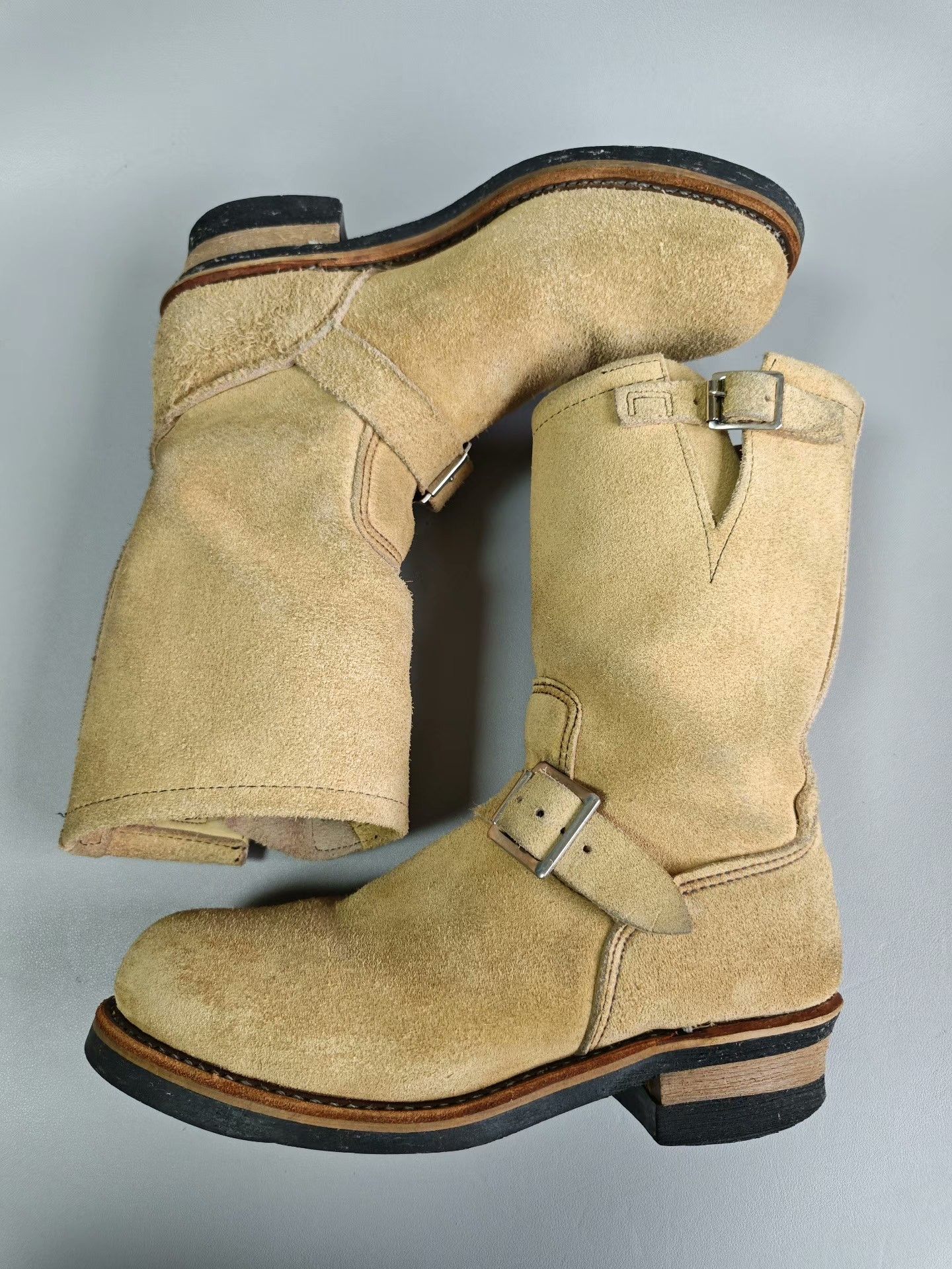 Red Wing Redwing 8268 Suede Engineer Boots Size US 8 / EU 41 - 5 Thumbnail