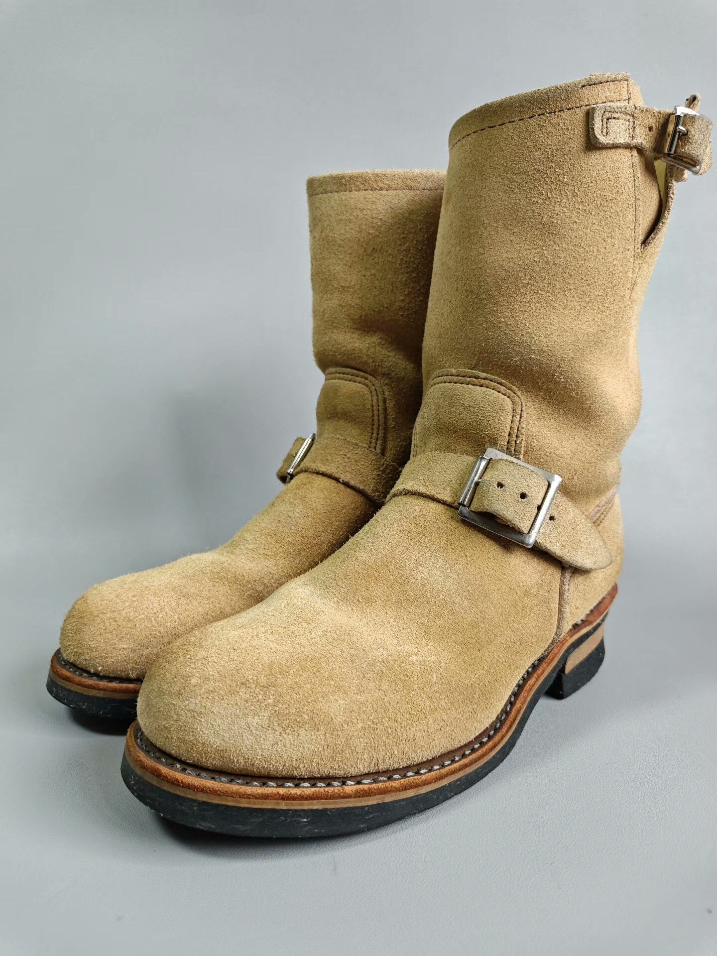 Red Wing Redwing 8268 Suede Engineer Boots Size US 8 / EU 41 - 3 Thumbnail