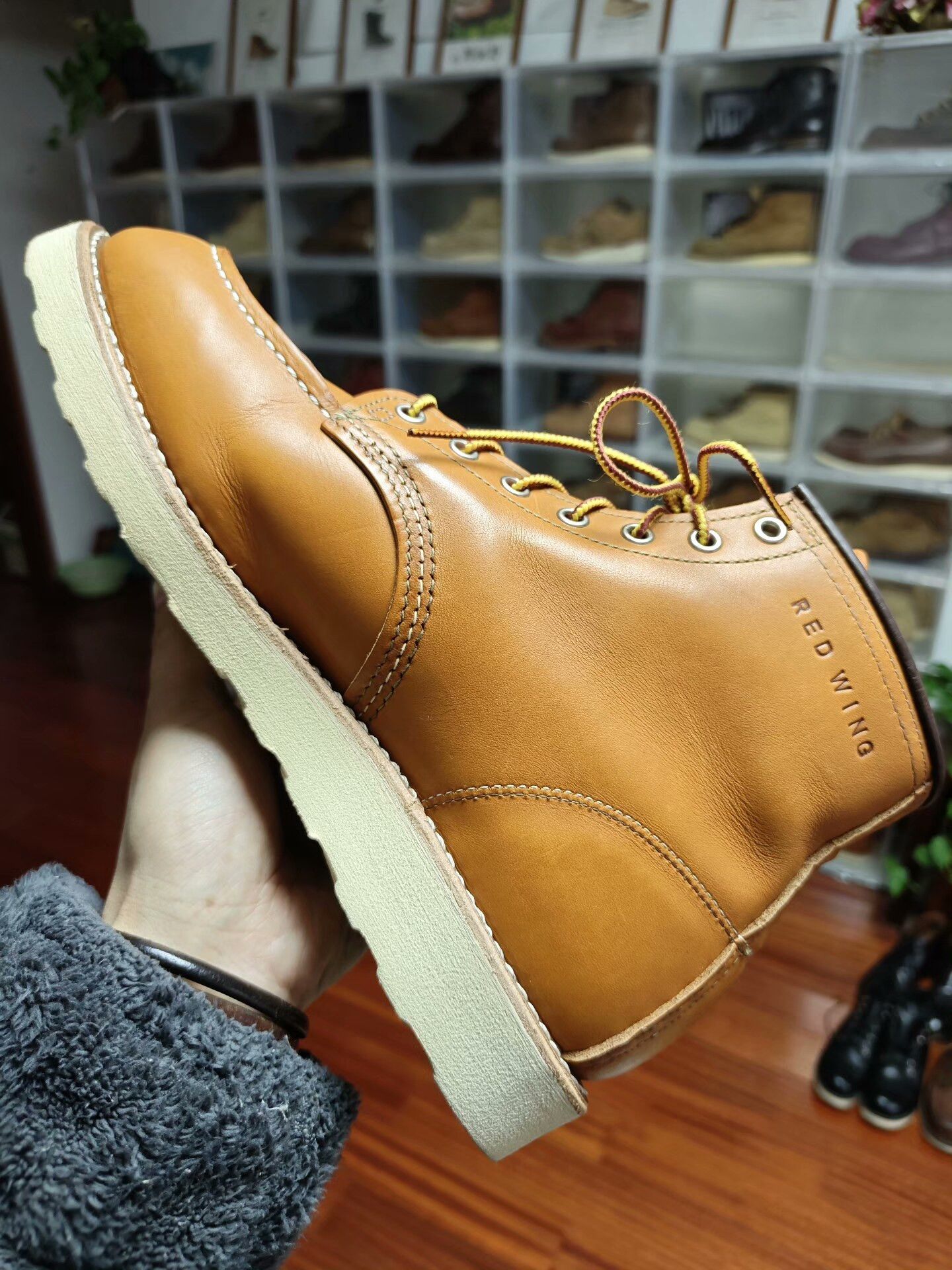 Red Wing Redwing 9875 Old Double Dog Logo Size US 9 / EU 42 - 3 Thumbnail