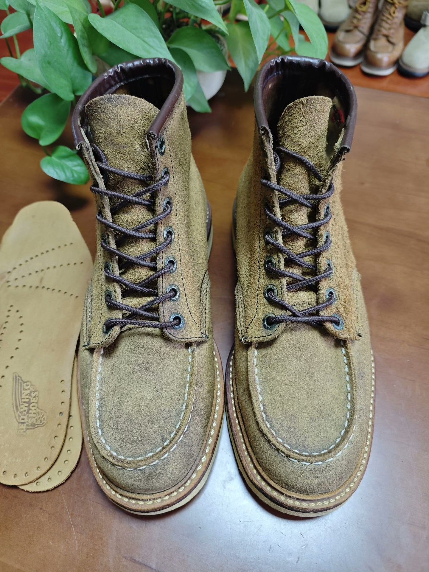 Red Wing Red Wing 1907 Suede Work Boot Size US 7.5 / EU 40-41 - 2 Thumbnail