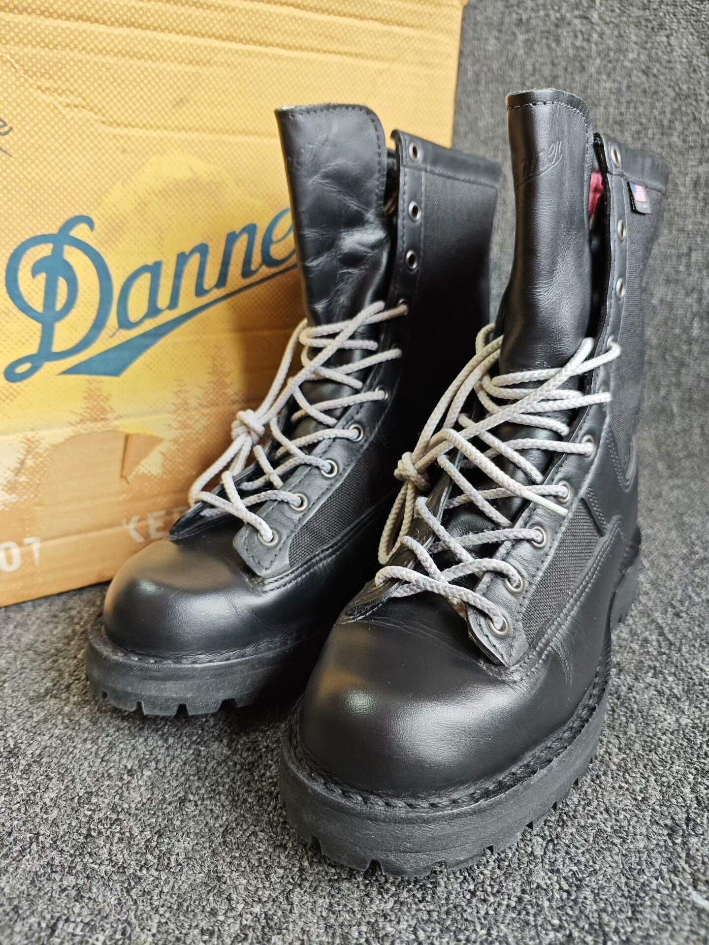 Danner Danner 69210 Waterproof Hiking Boots Size US 9 / EU 42 - 2 Thumbnail