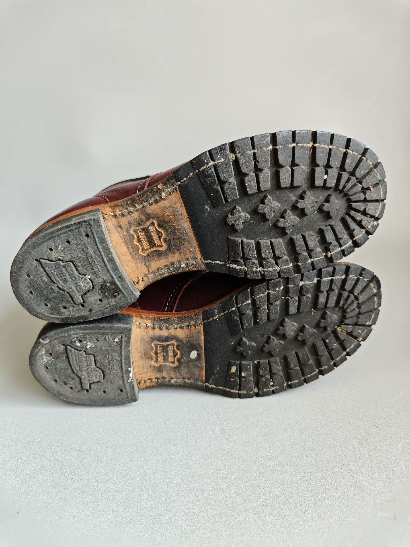 Red Wing Redwing 9011 Beckman Old Version Size US 7 / EU 40 - 7 Thumbnail