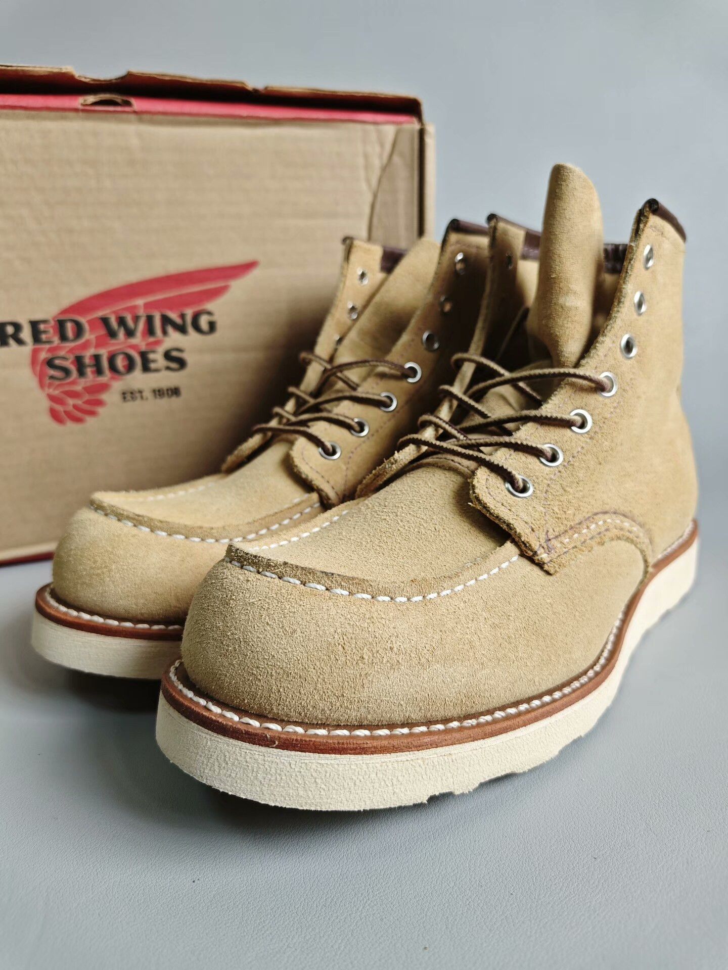 Red Wing Red Wing 8833 Suede Work Boots Size US 8.5 / EU 41-42 - 3 Thumbnail