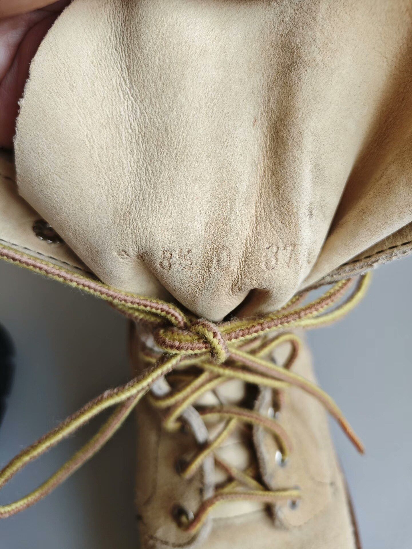 Red Wing Red Wing 8218 Suede Work Boot Size US 8.5 / EU 41-42 - 8 Thumbnail