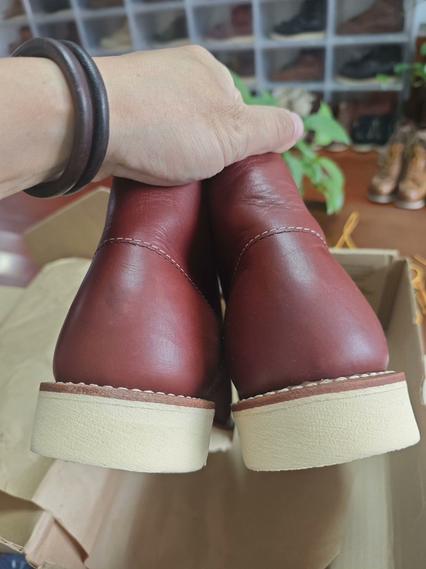 Red Wing Redwing 9105 Classic Work Boots Size US 8 / EU 41 - 5 Thumbnail