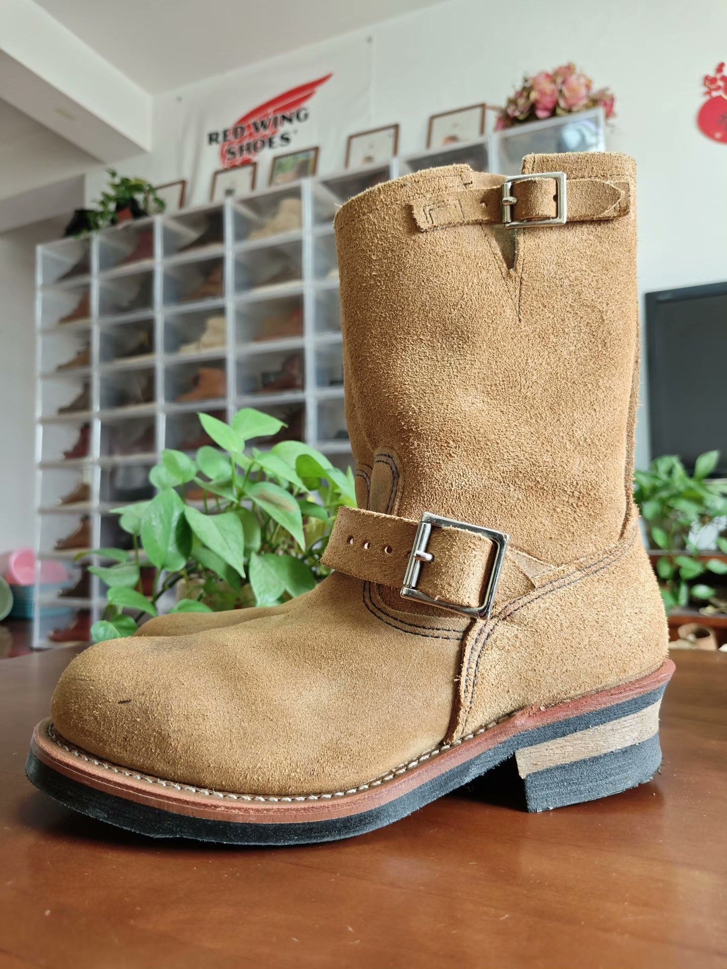 Red Wing Red Wing 8178 Suede Engineer Boots Size US 7.5 / EU 40-41 - 4 Thumbnail