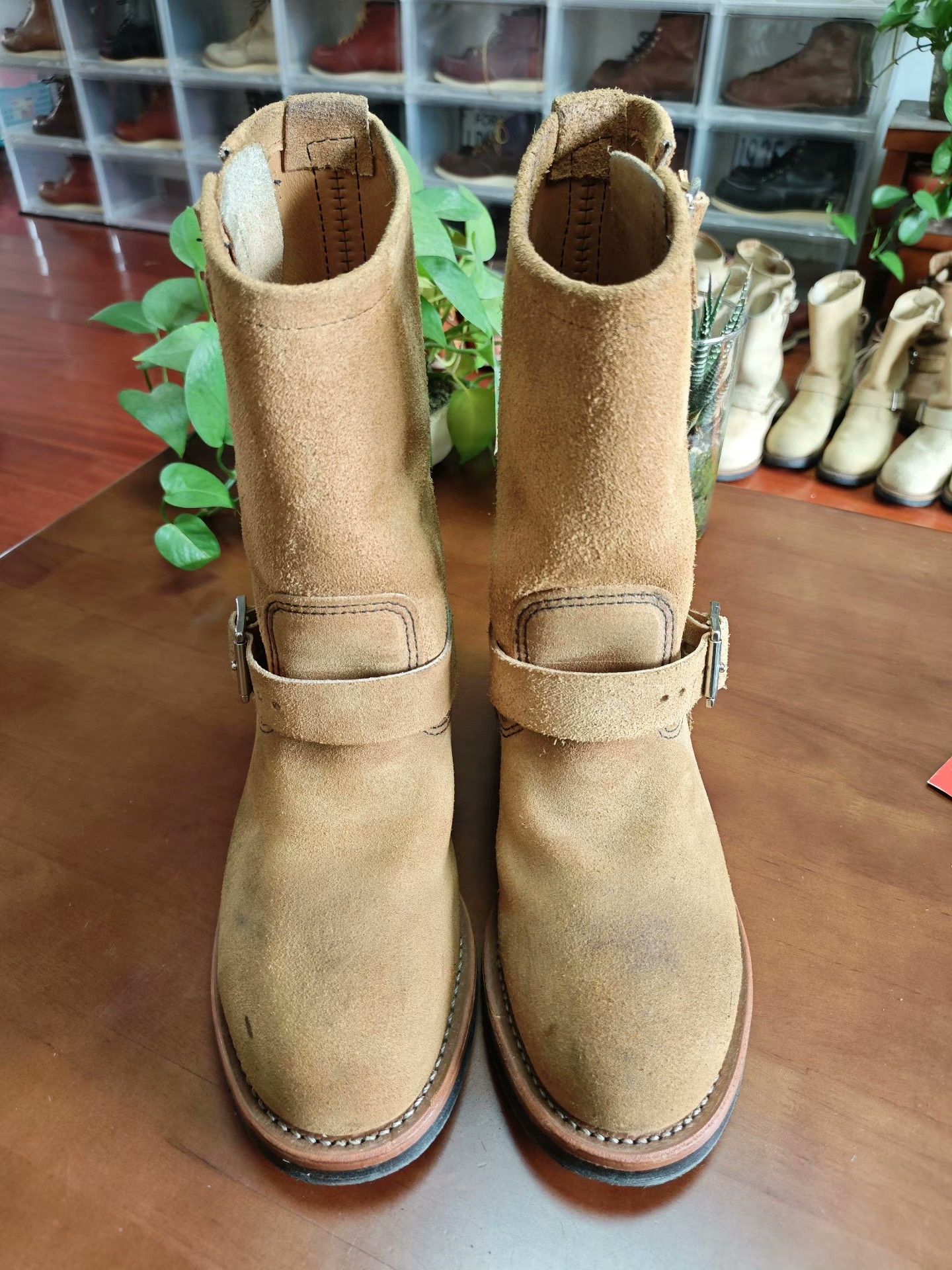Red Wing Red Wing 8178 Suede Engineer Boots Size US 7.5 / EU 40-41 - 3 Thumbnail