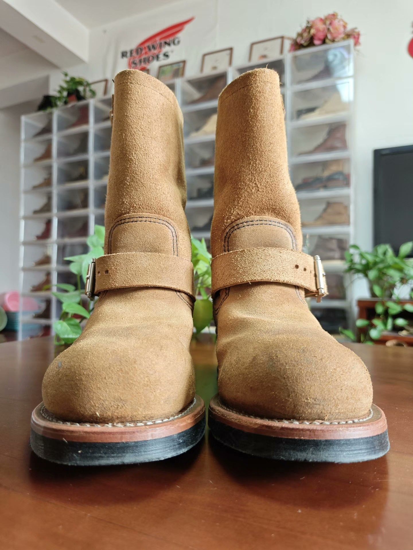 Red Wing Red Wing 8178 Suede Engineer Boots Size US 7.5 / EU 40-41 - 2 Thumbnail