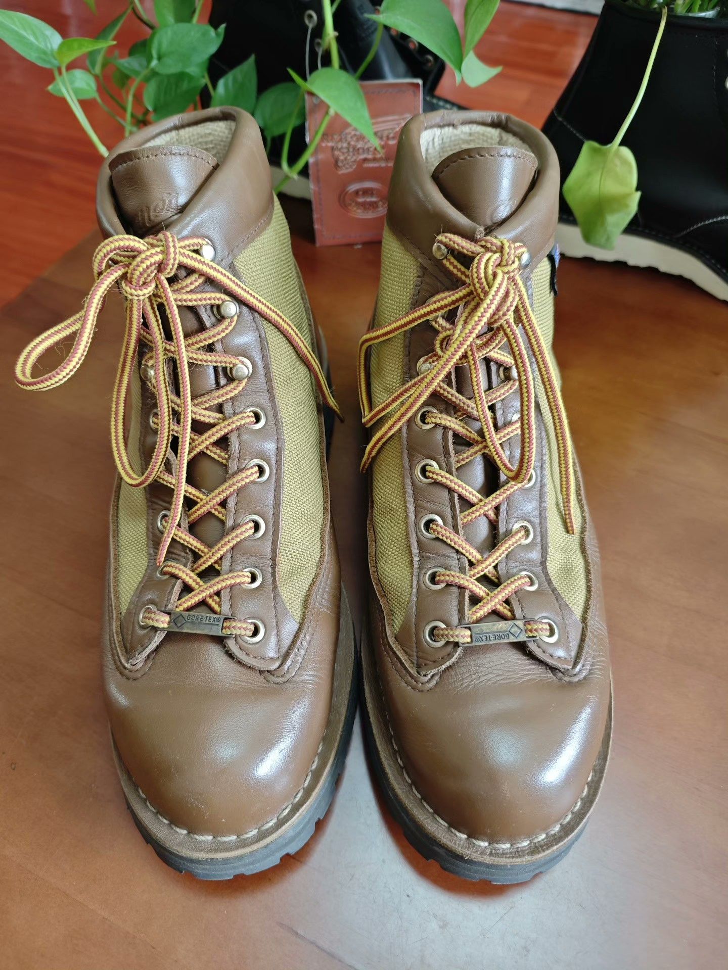 Danner Danner 30440 Hiking Shoes Size US 9 / EU 42 - 2 Thumbnail