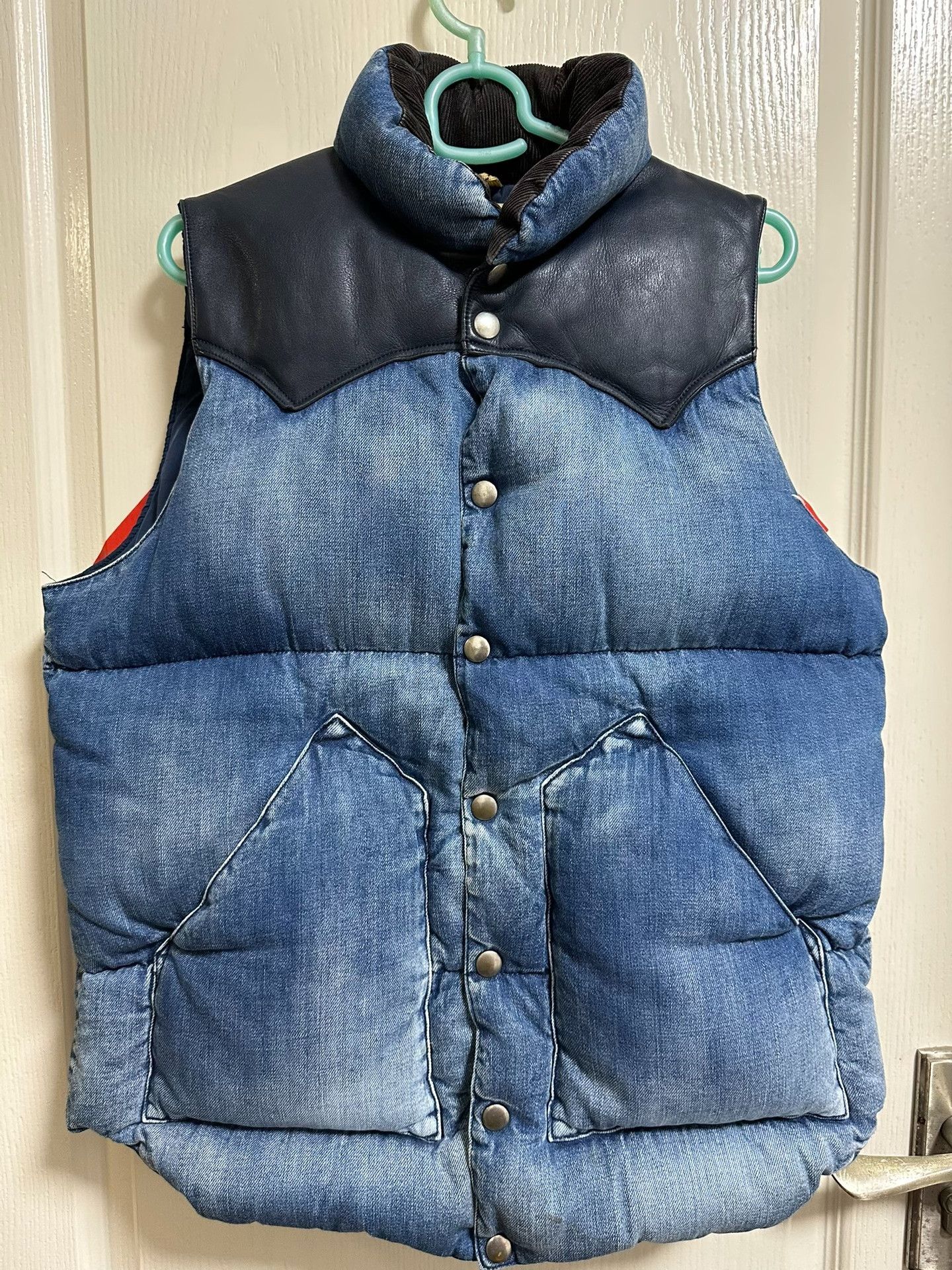 Rocky Mountain Featherbed Rocky Mountain Featherbed Men's Vest Size US XXS / EU 40 - 4 Thumbnail