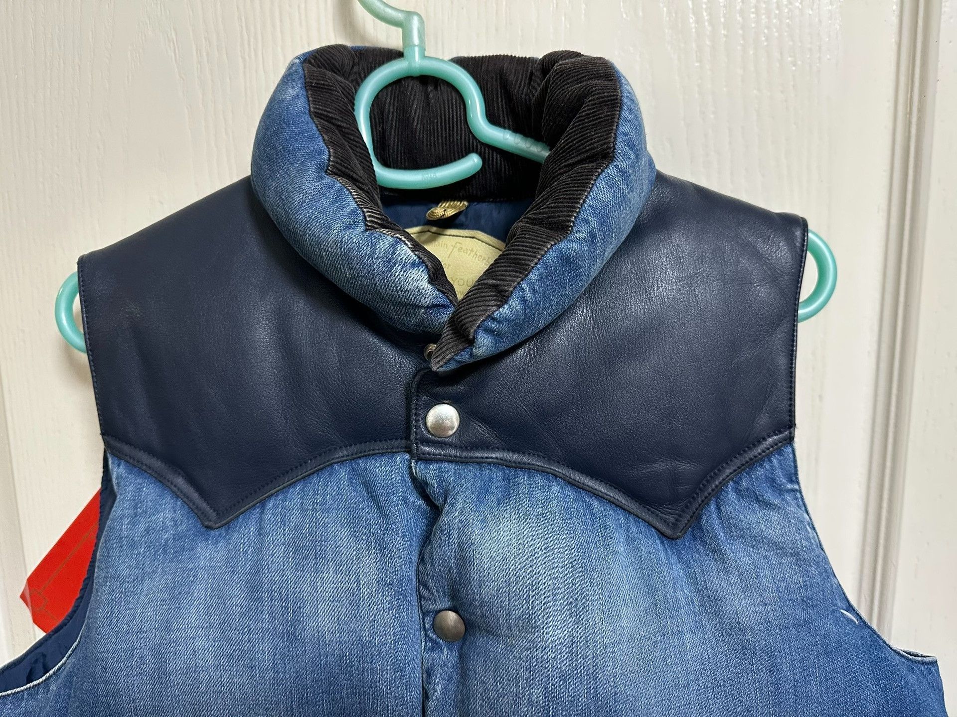 Rocky Mountain Featherbed Rocky Mountain Featherbed Men's Vest Size US XXS / EU 40 - 3 Thumbnail
