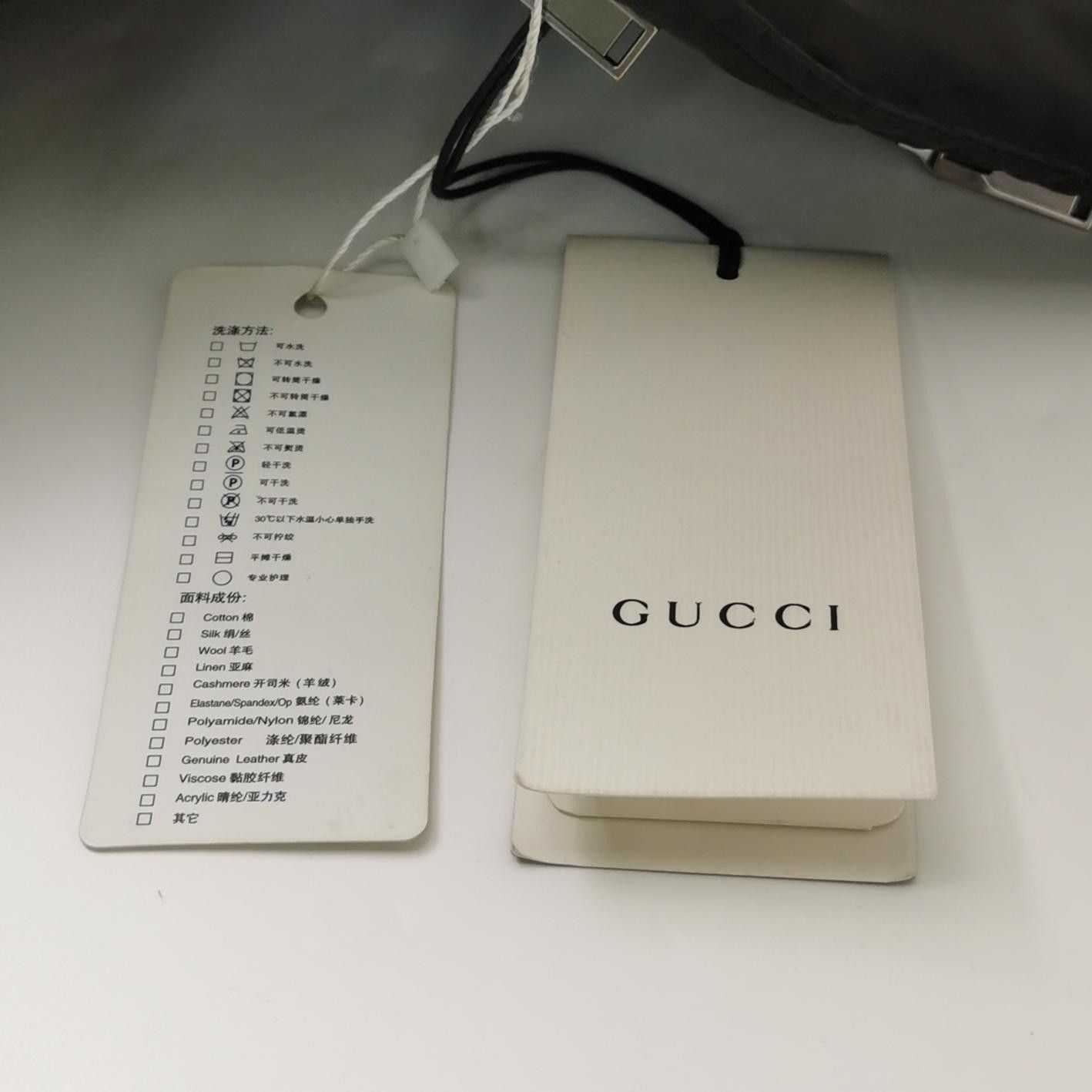 Gucci Gucci Logo Hooded Down Jacket Size 46 Size US S / EU 44-46 / 1 - 8 Thumbnail