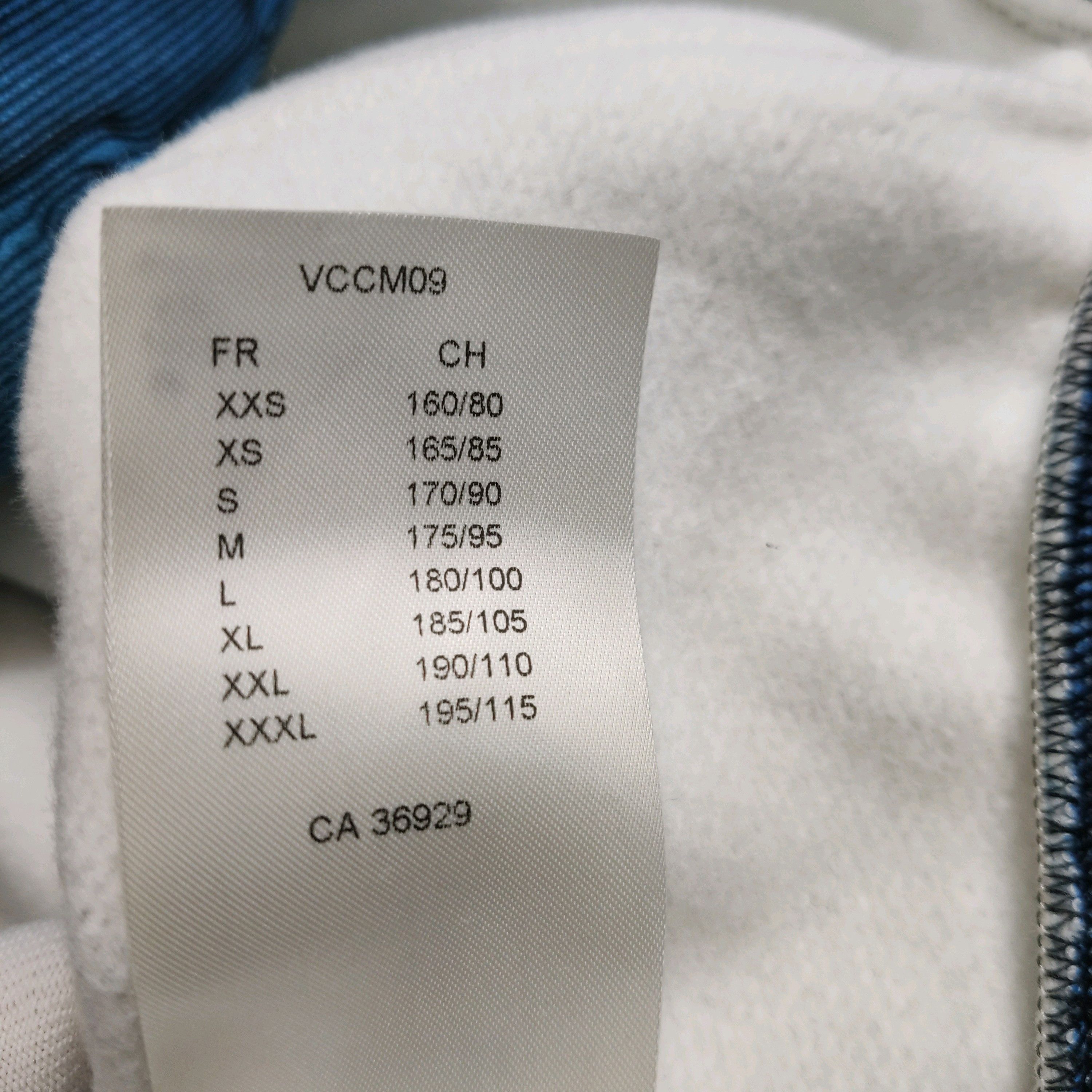 Louis Vuitton Louis Vuitton Monogram Hooded Sweatshirt XS Size US XS / EU 42 / 0 - 12 Thumbnail