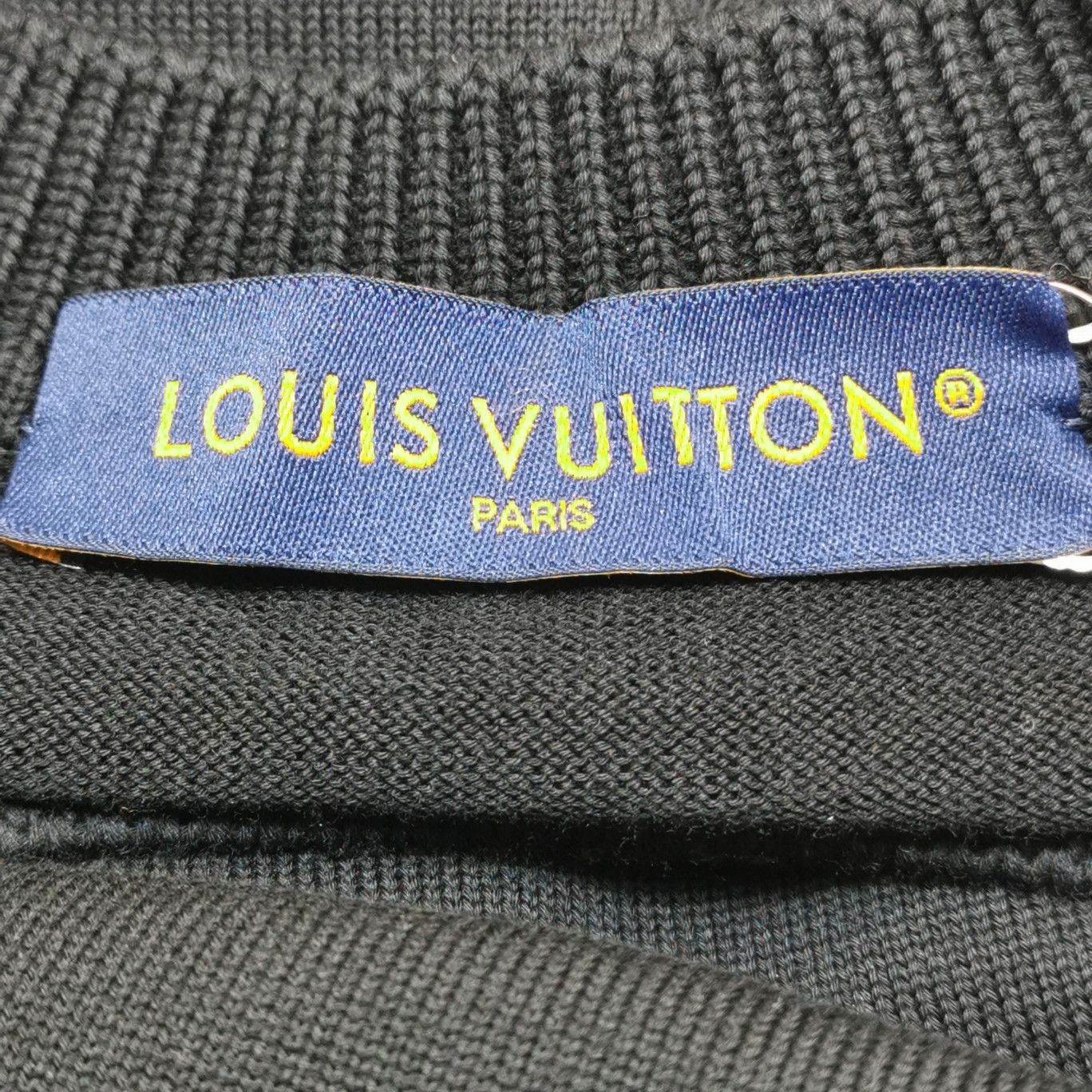 Louis Vuitton Louis Vuitton Solid Logo Crew Neck T-Shirt L Size US L / EU 52-54 / 3 - 9 Thumbnail