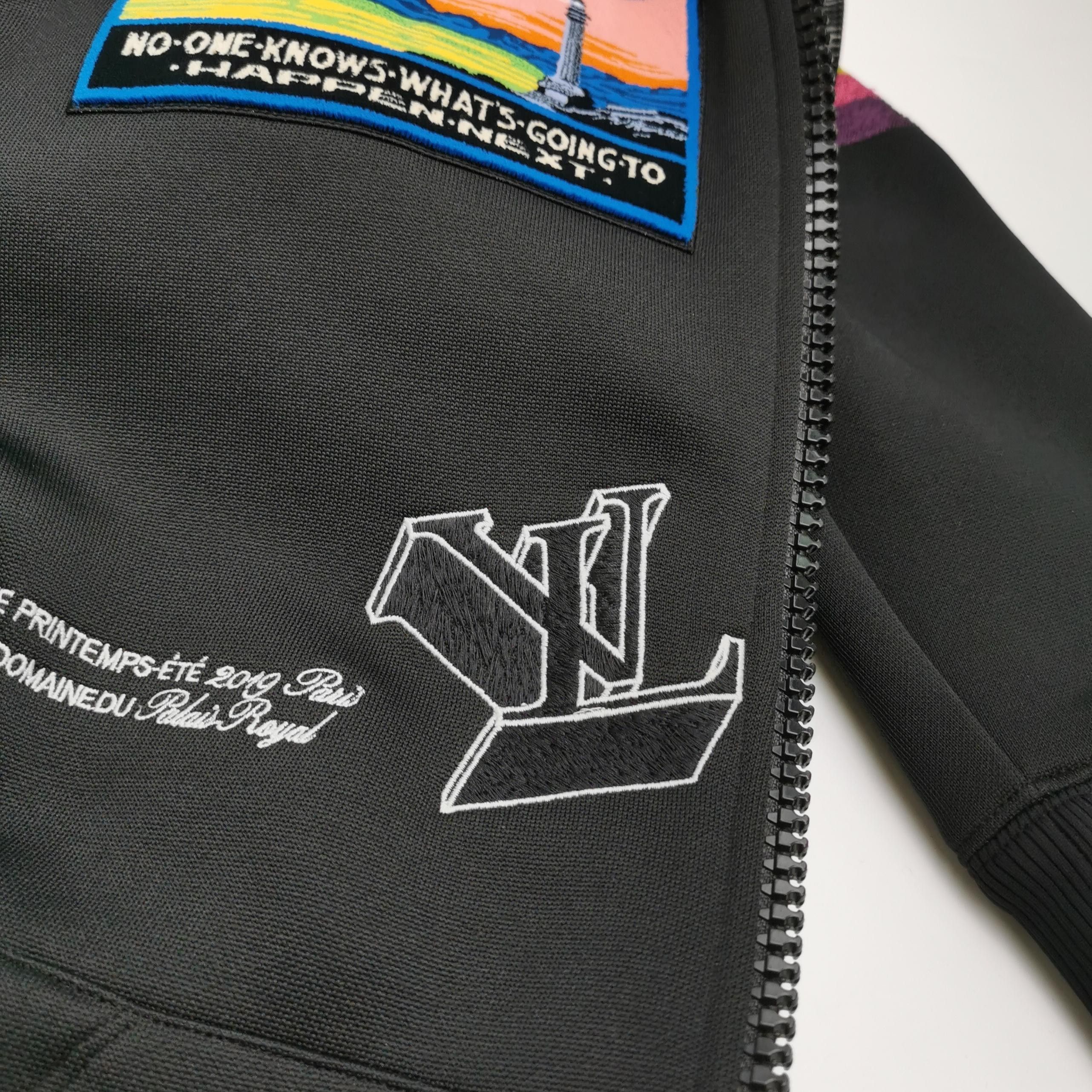 Louis Vuitton Louis Vuitton Cotton Logo Hooded Jacket S Size US S / EU 44-46 / 1 - 6 Thumbnail