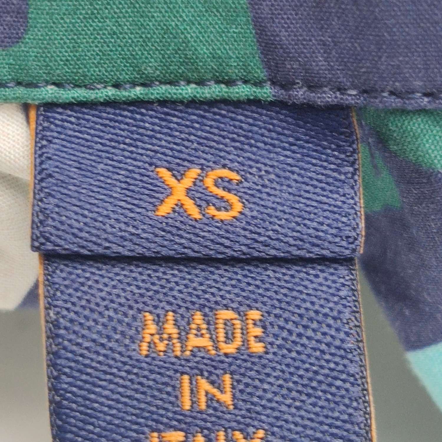Louis Vuitton Louis Vuitton S Size Graphic Button-Up Shirt Size US XS / EU 42 / 0 - 14 Thumbnail
