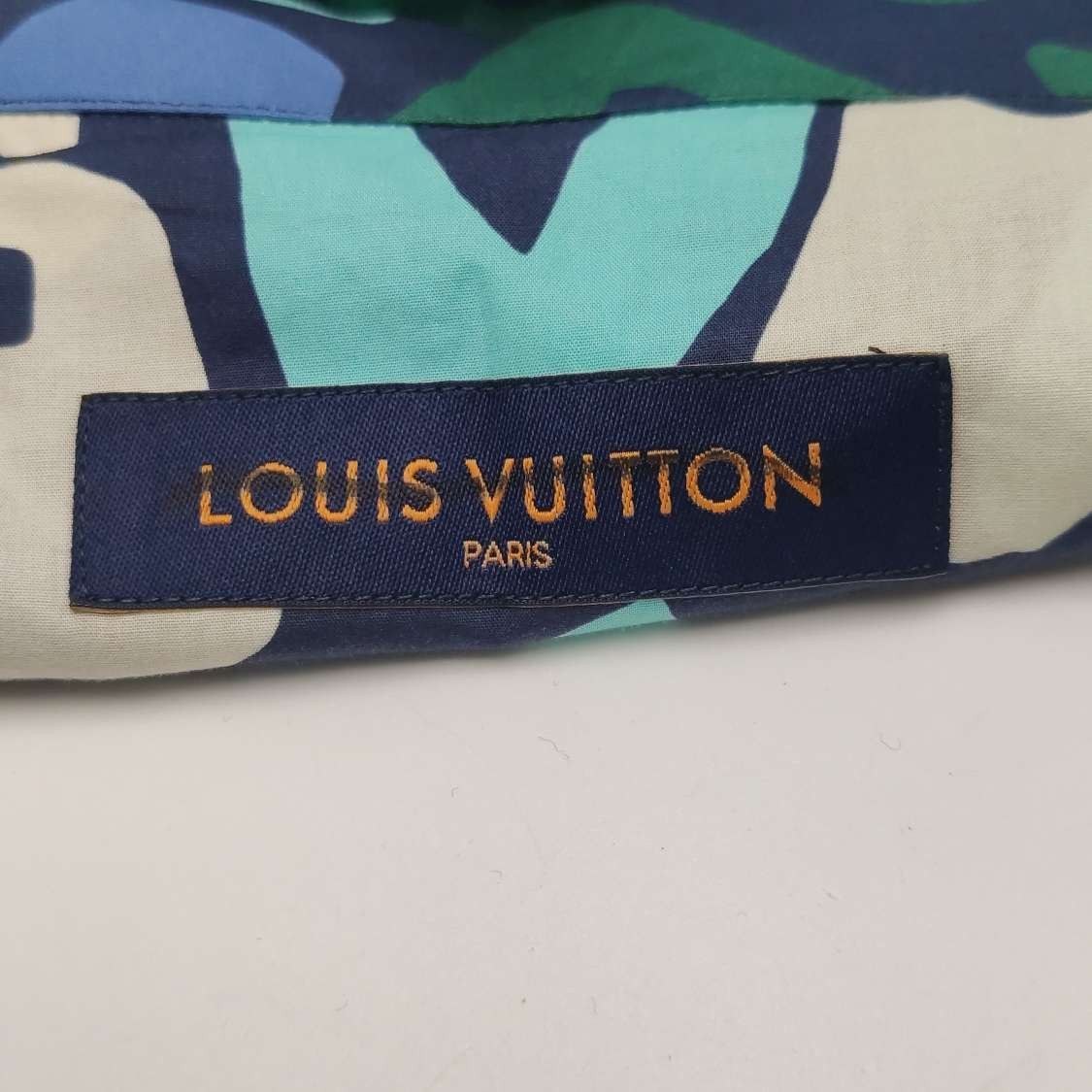 Louis Vuitton Louis Vuitton S Size Graphic Button-Up Shirt Size US XS / EU 42 / 0 - 10 Thumbnail
