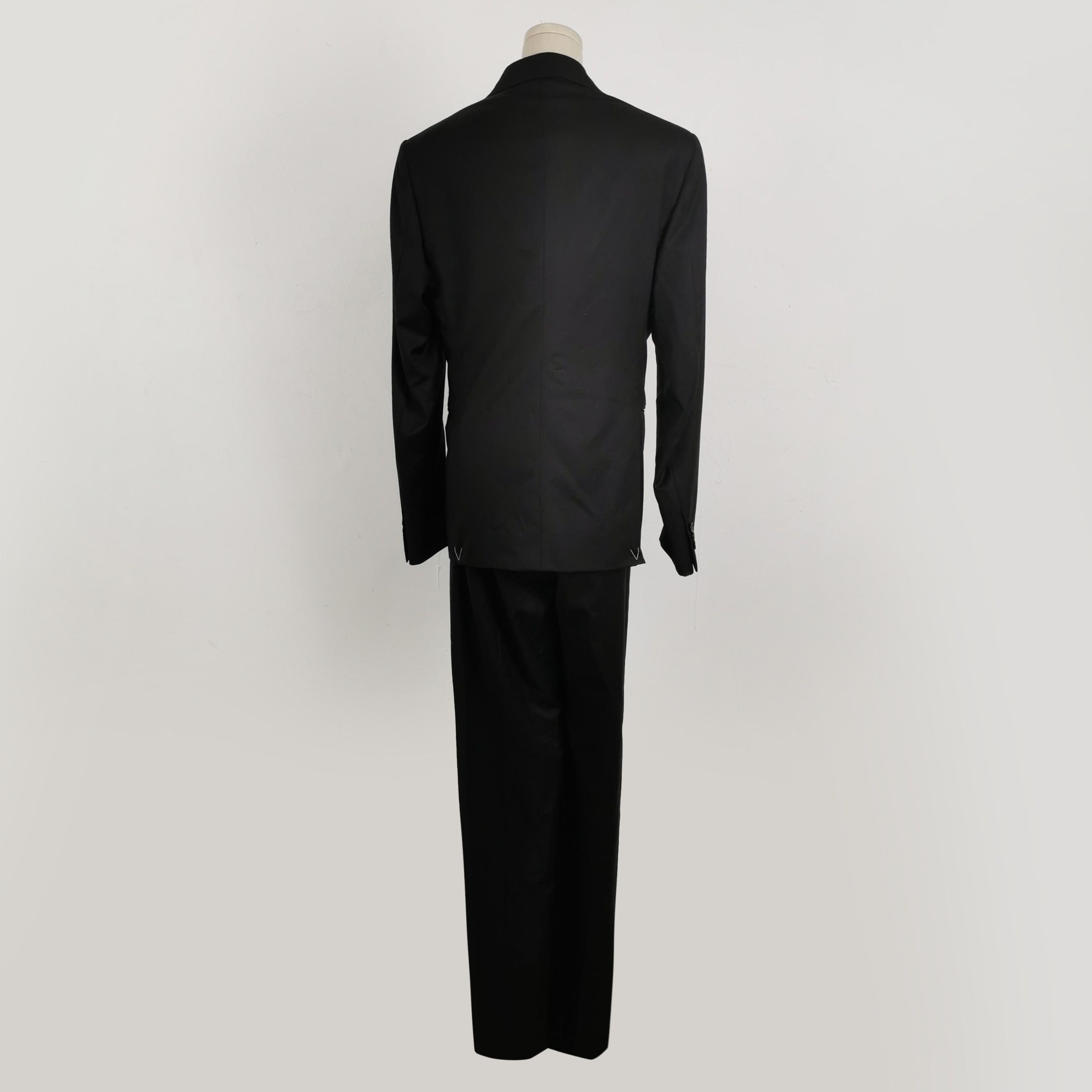 Louis Vuitton Louis Vuitton Black Two-Piece Suit 48 Size US XXS / EU 40 - 3 Thumbnail