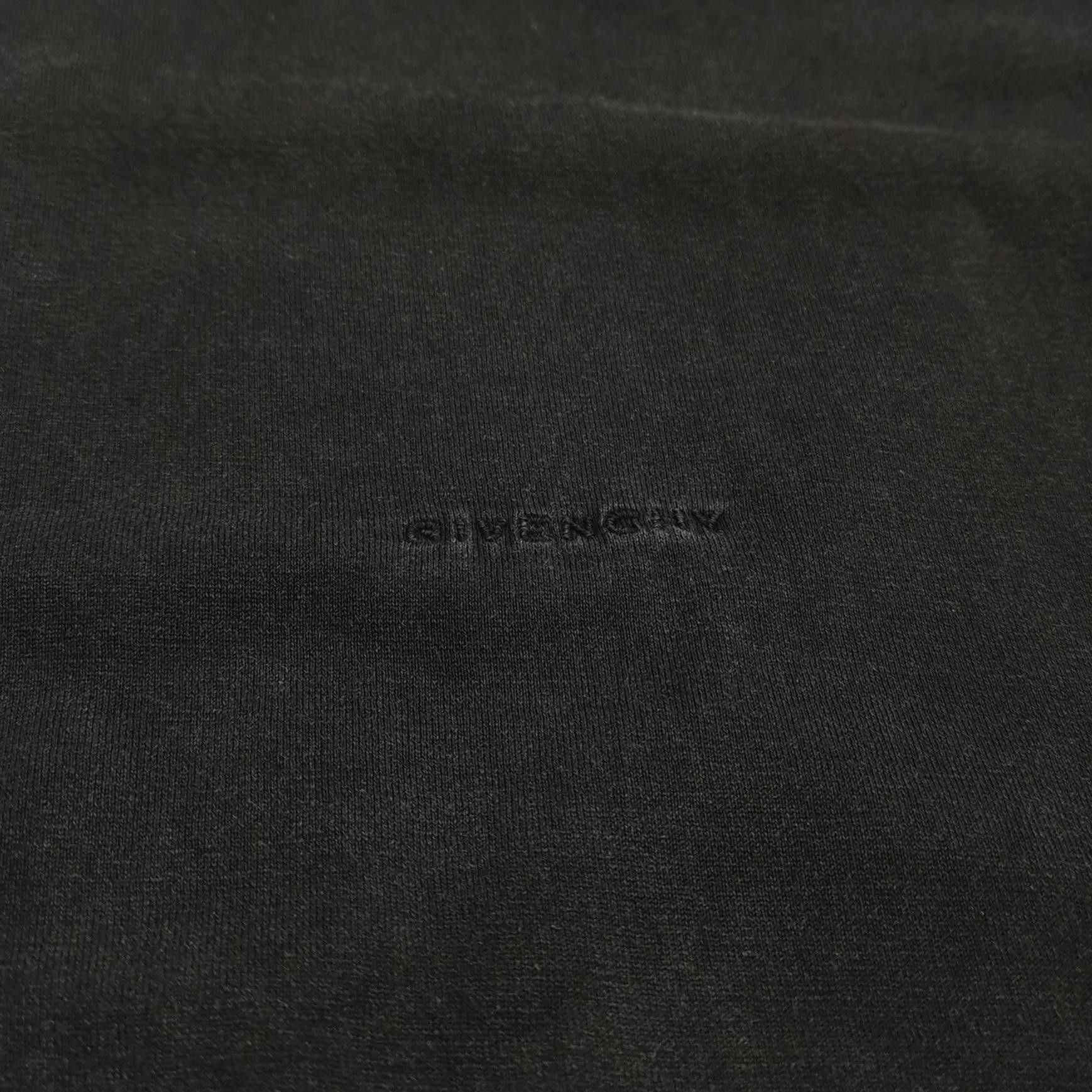 Givenchy Givenchy x Chito XS Crewneck Graphic T-Shirt Size US XS / EU 42 / 0 - 6 Thumbnail