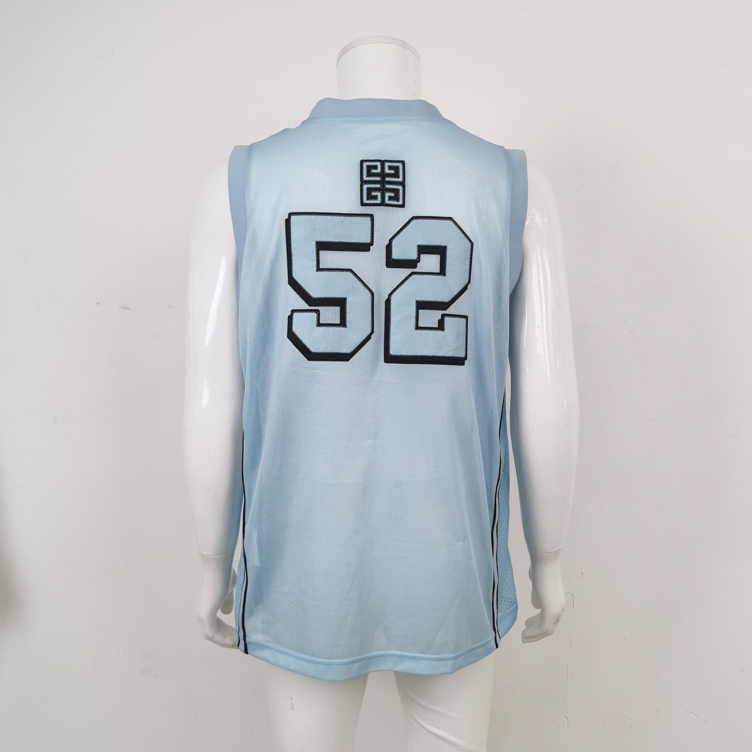 Givenchy Givenchy V-Neck Logo '19' Vest M Size US M / EU 48-50 / 2 - 4 Thumbnail