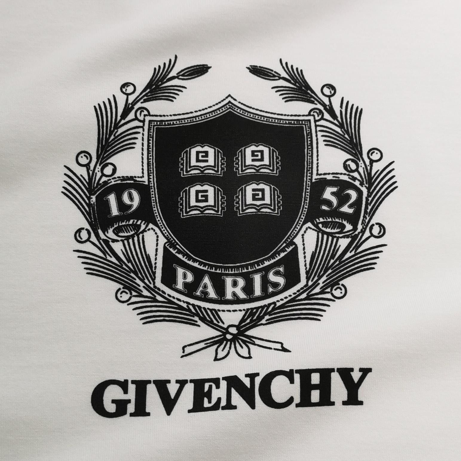 Givenchy Givenchy M Size Cotton Crewneck Logo T-Shirt Size US M / EU 48-50 / 2 - 6 Thumbnail
