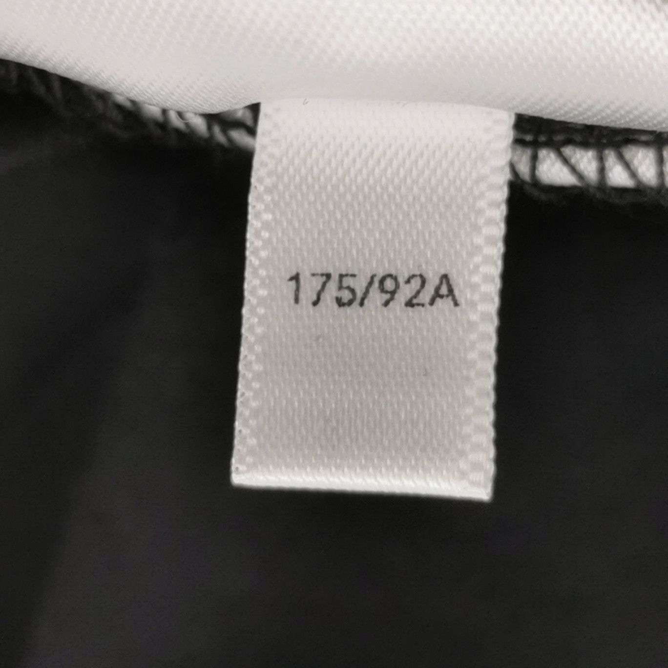 Givenchy Givenchy Cotton Distressed Logo Crew Neck T-Shirt S Size US S / EU 44-46 / 1 - 18 Thumbnail