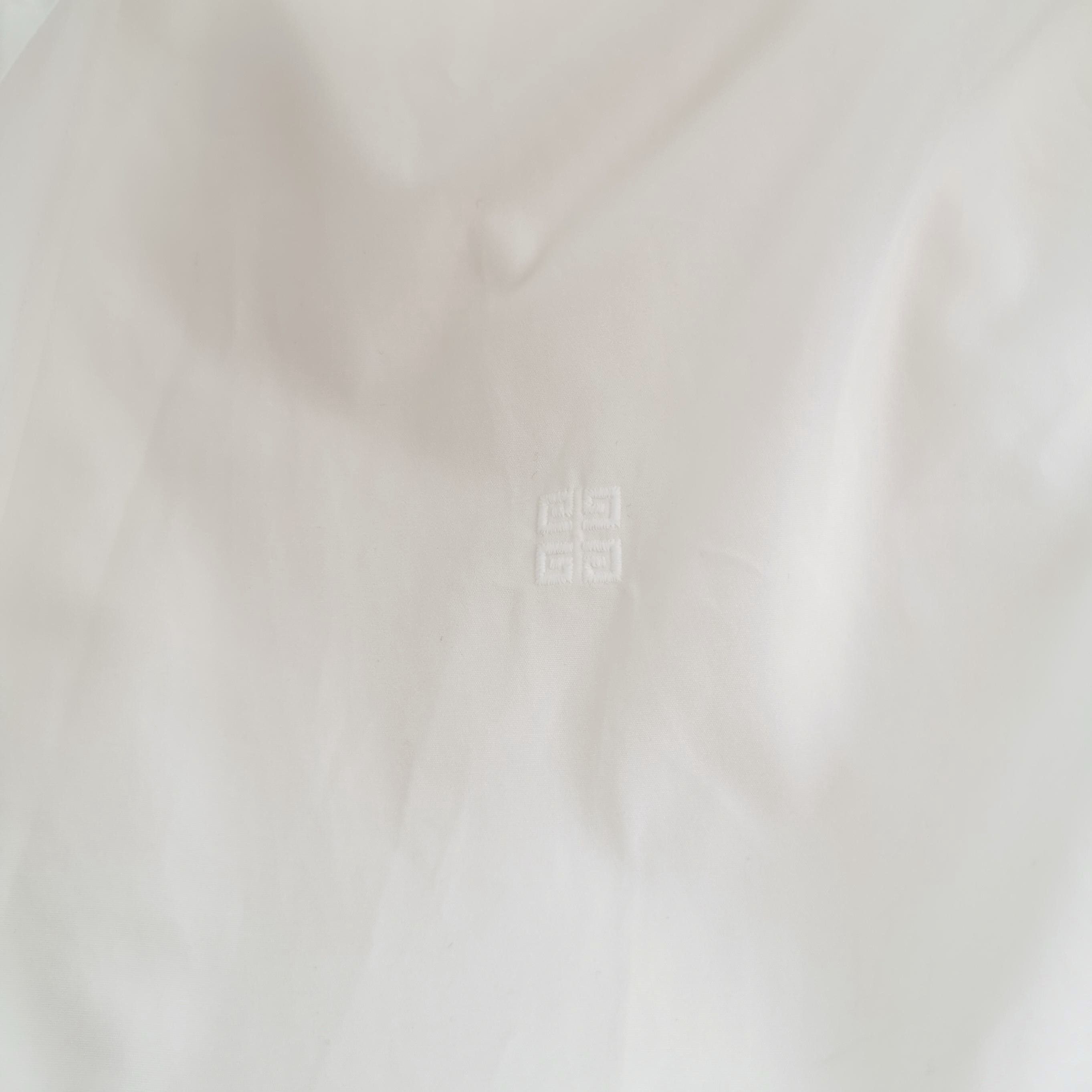 Givenchy Givenchy Cotton Solid Single - Breasted Spread Collar Shirt S/37 Size US S / EU 44-46 / 1 - 6 Thumbnail